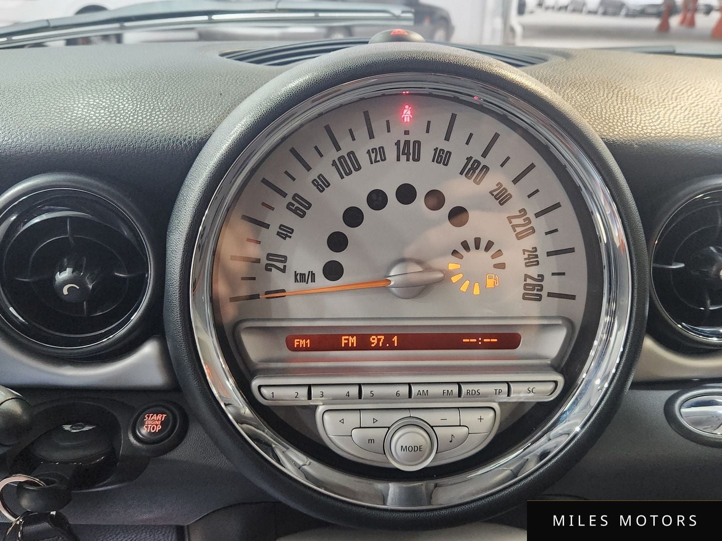 MINI Cooper 2010 — миниатюра 10