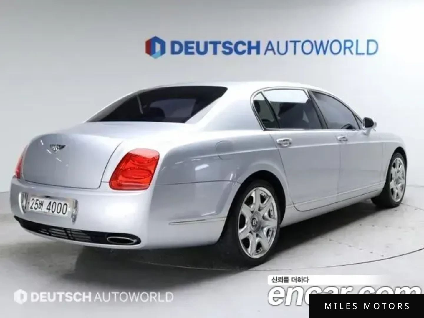 Bentley Flying Spur 2006 — миниатюра 2