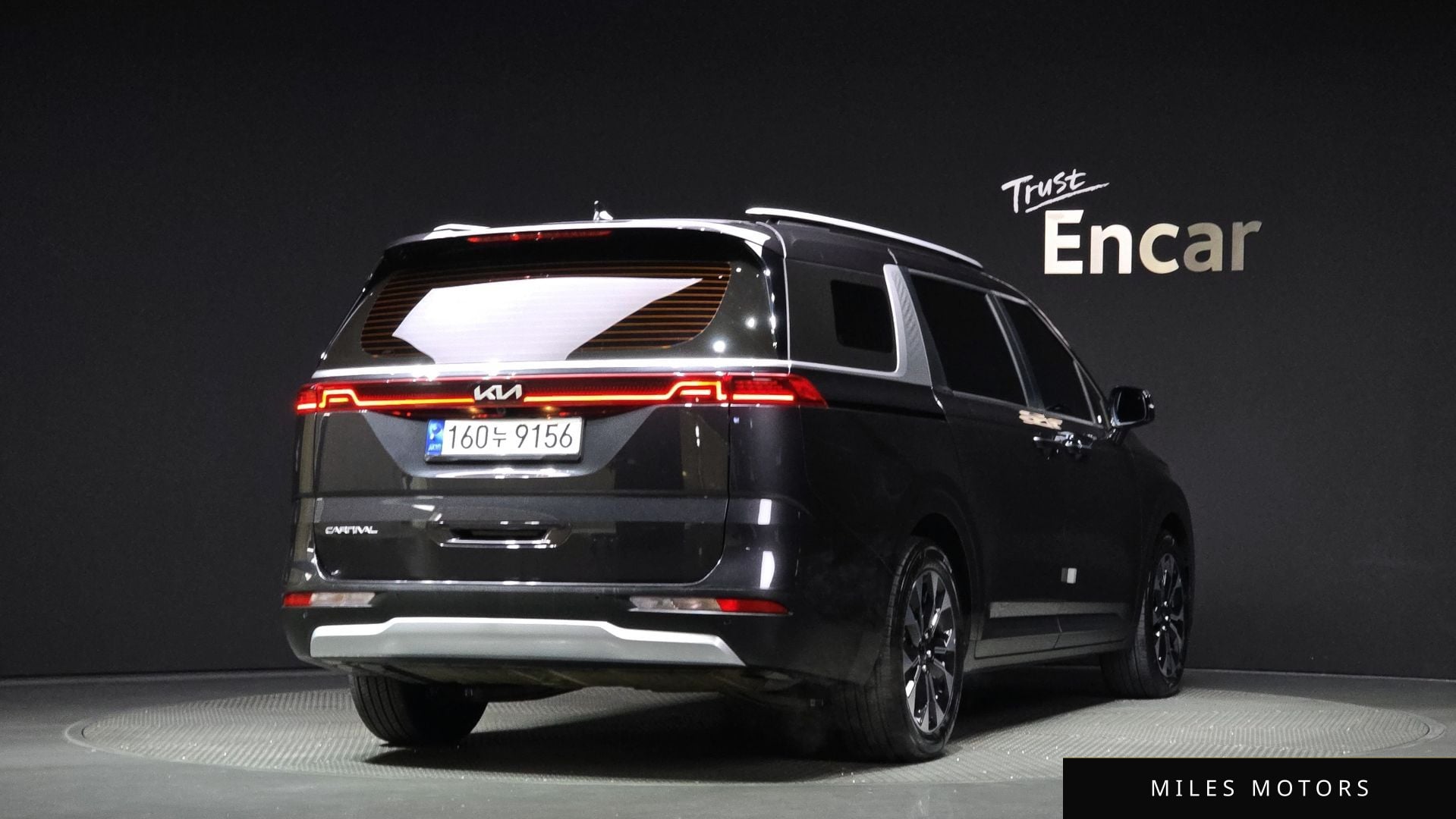 Kia Carnival 2023 — миниатюра 2
