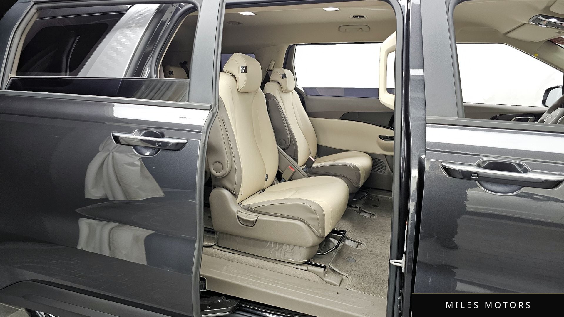 Kia Carnival 2023 — миниатюра 12