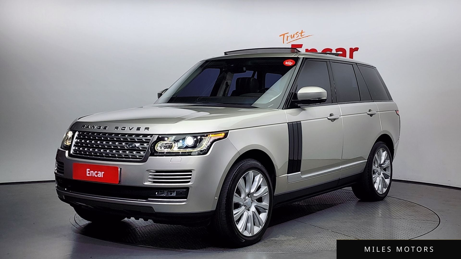 Land Rover Range Rover 2016 — фото 1 из 12