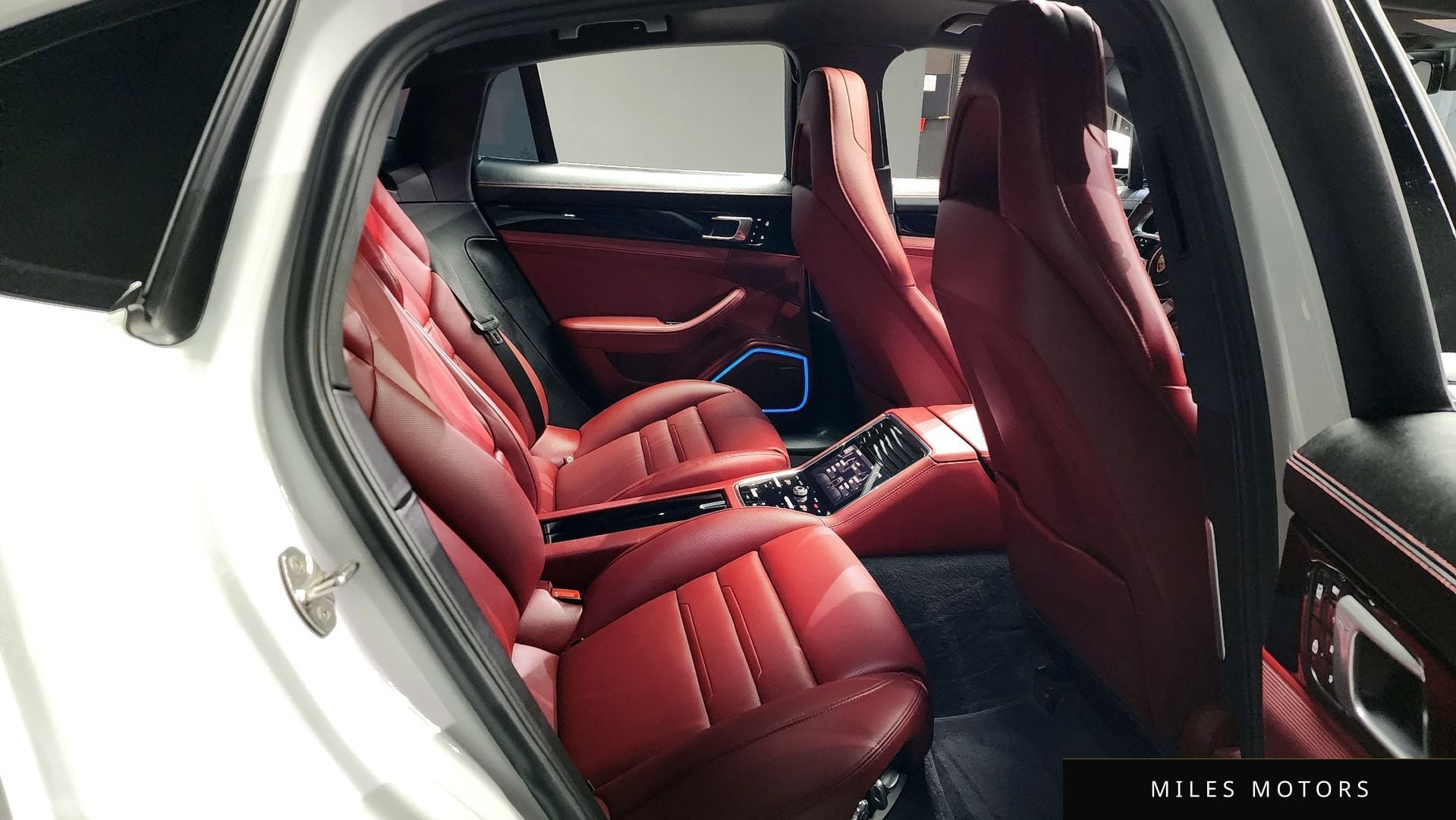 Porsche Panamera 2020 — миниатюра 12