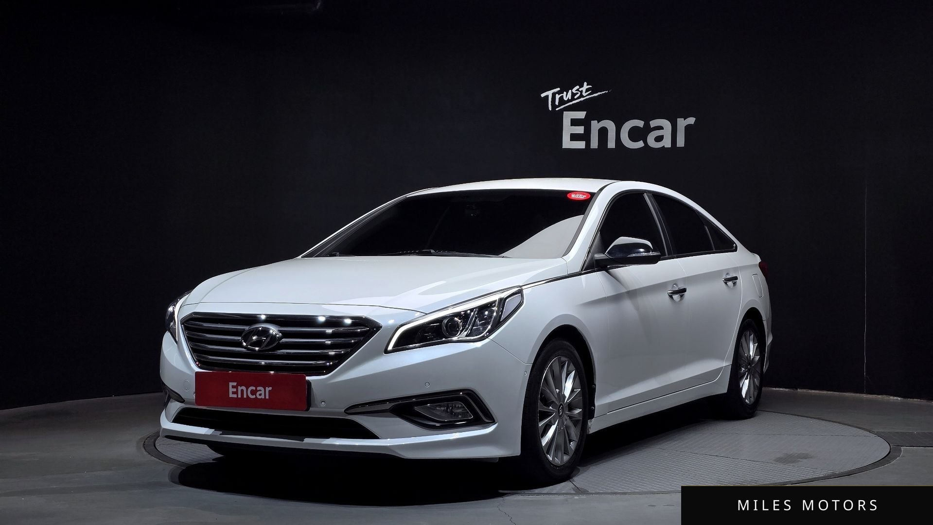 Hyundai Sonata 2015 — фото 1 из 12