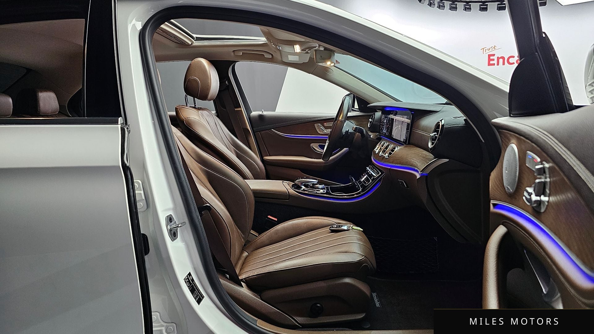 Mercedes-Benz E-Class W213 2020 — миниатюра 10