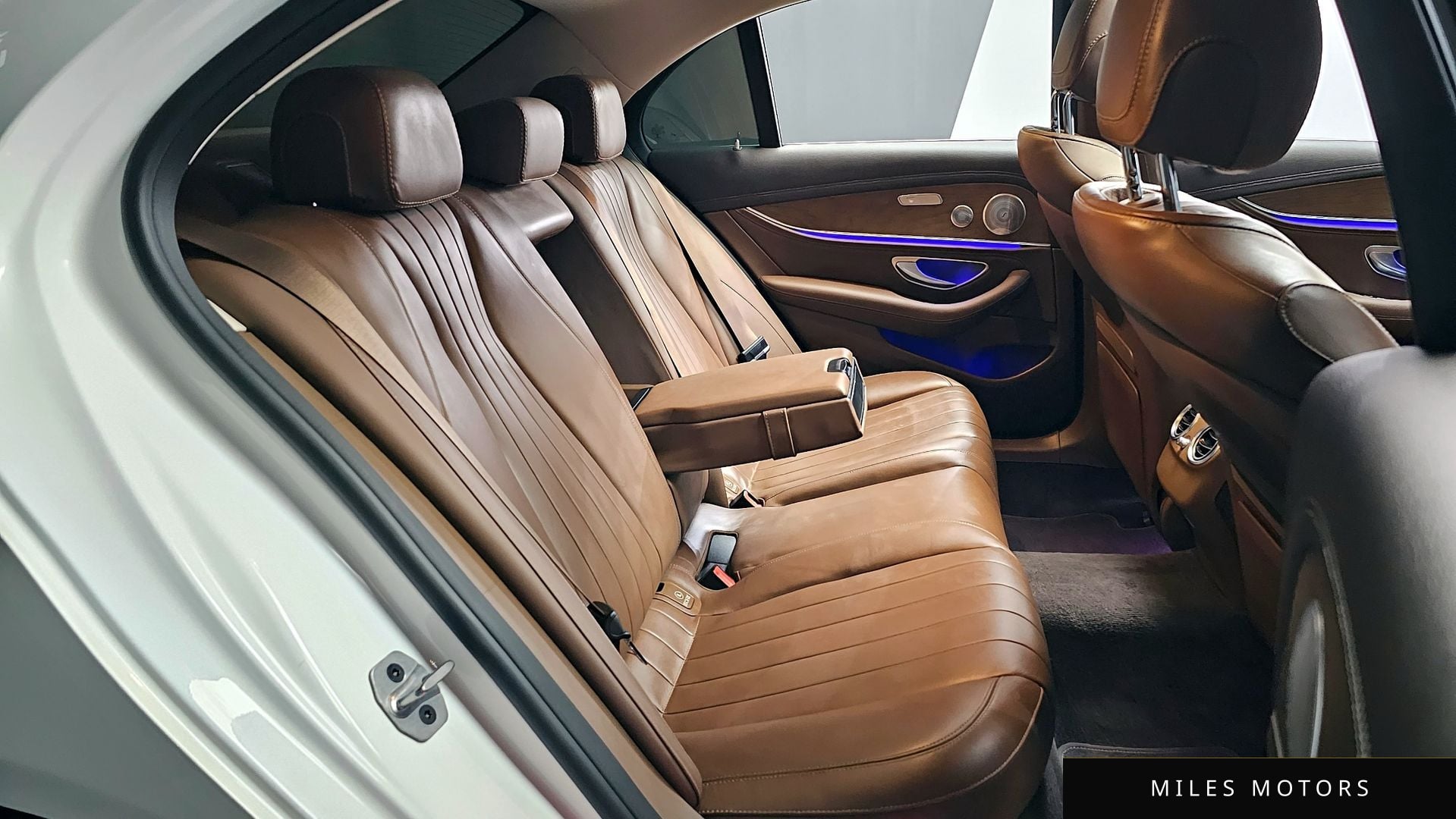 Mercedes-Benz E-Class W213 2020 — миниатюра 12