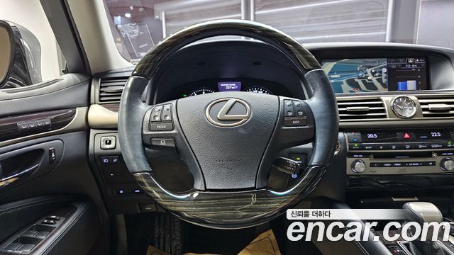 Лексус LS460 2013 — миниатюра 13