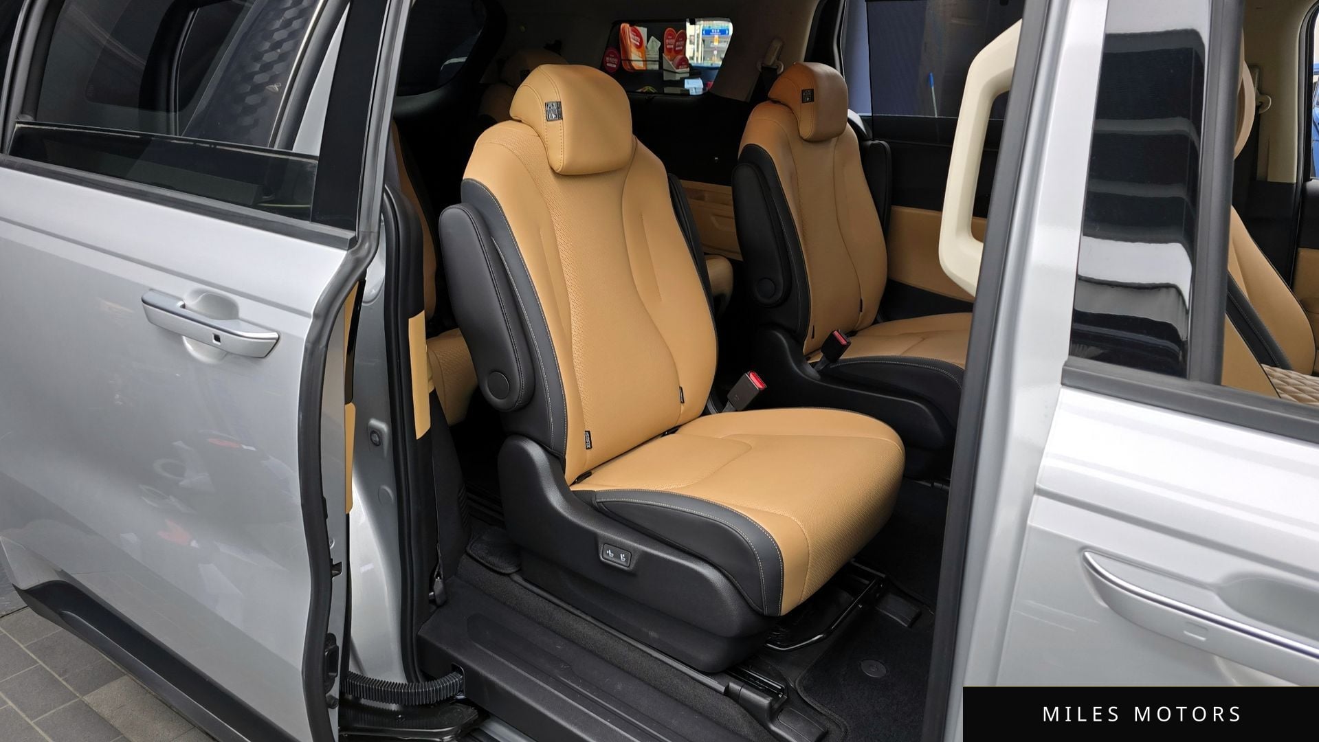 Kia Carnival 2023 — миниатюра 12