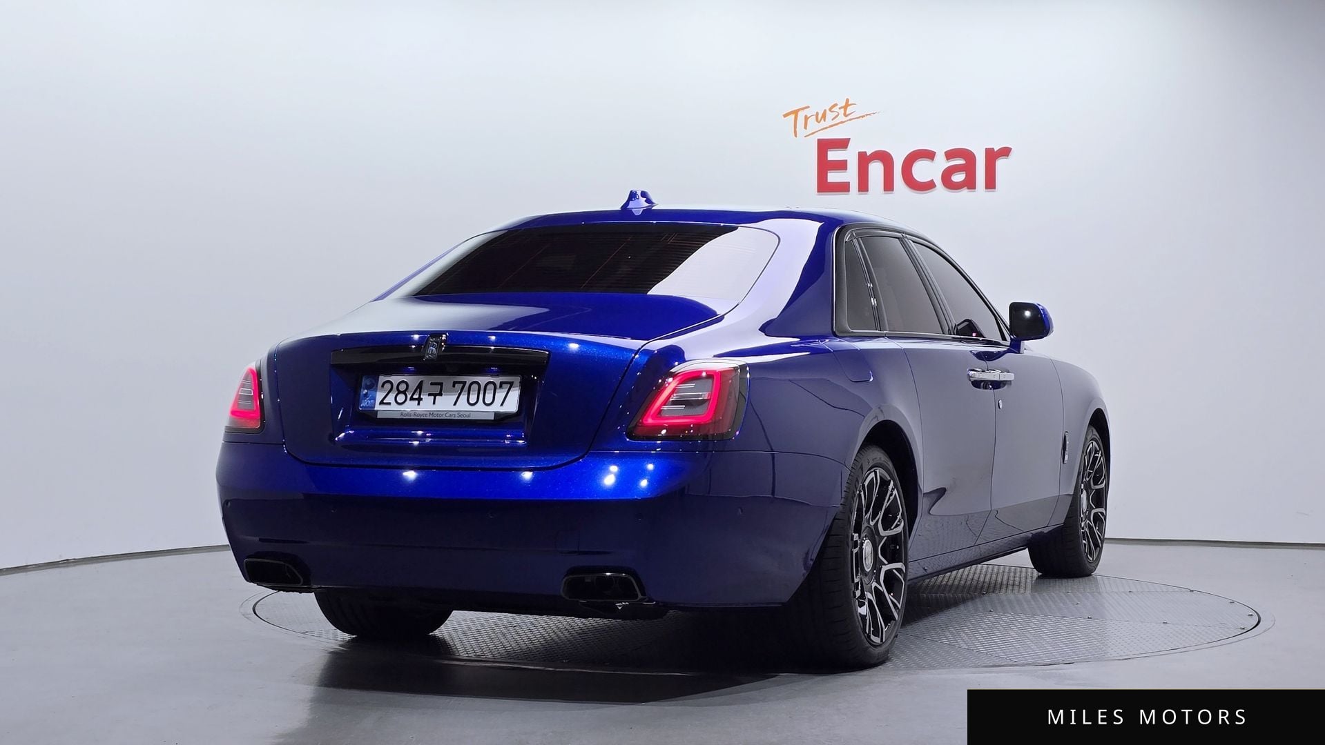 Rolls-Royce 고스트 2023 — миниатюра 2