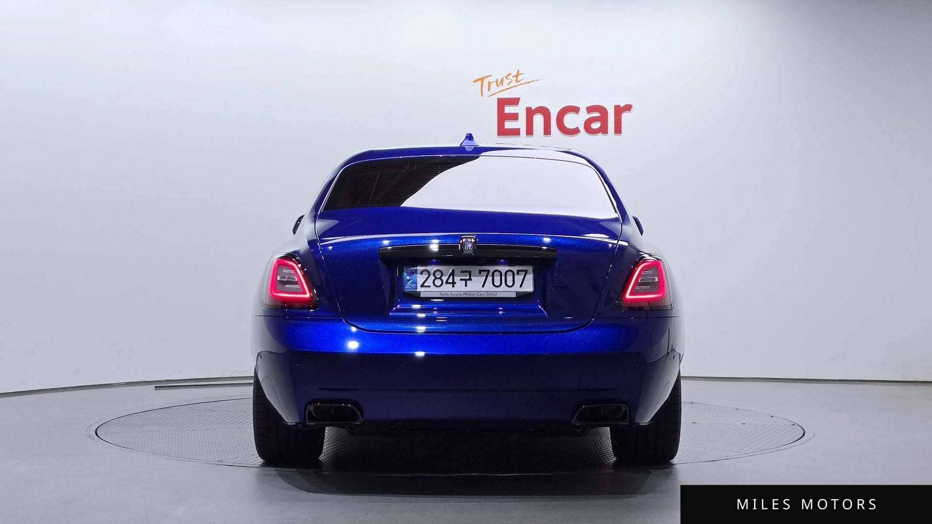 Rolls-Royce 고스트 2023 — миниатюра 4
