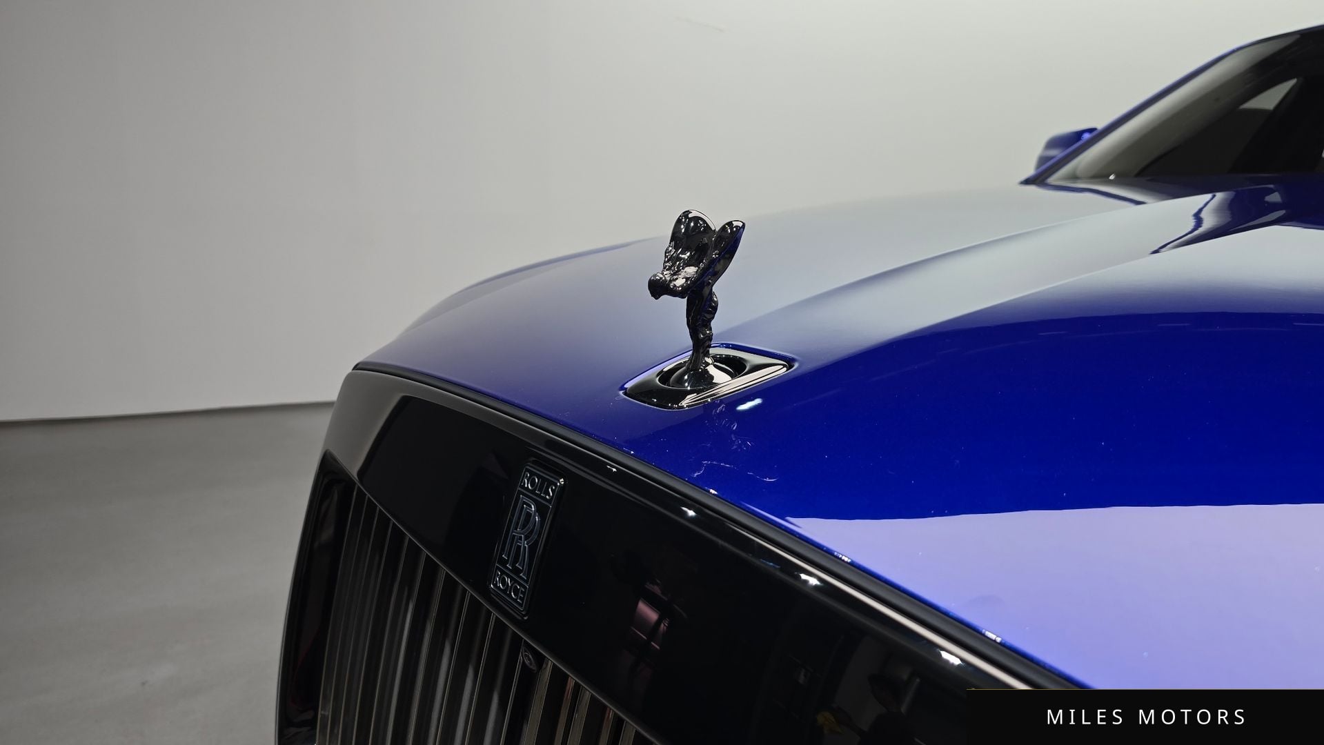 Rolls-Royce 고스트 2023 — миниатюра 19