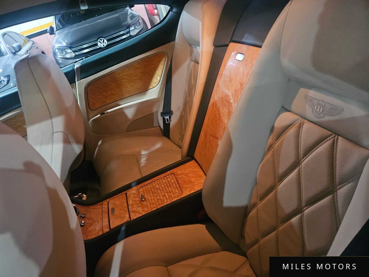 Bentley Continental GT 2010 — миниатюра 10