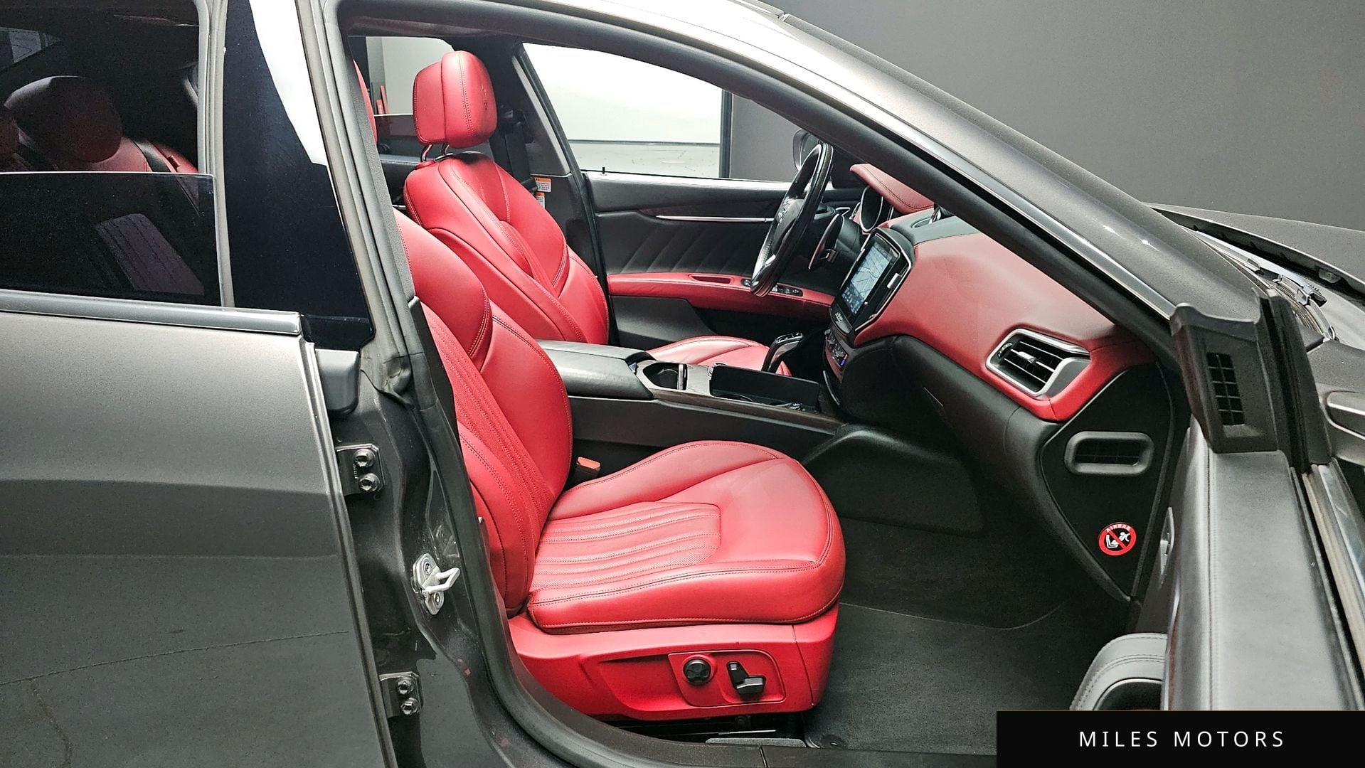 Maserati 기블리 2019 — миниатюра 10