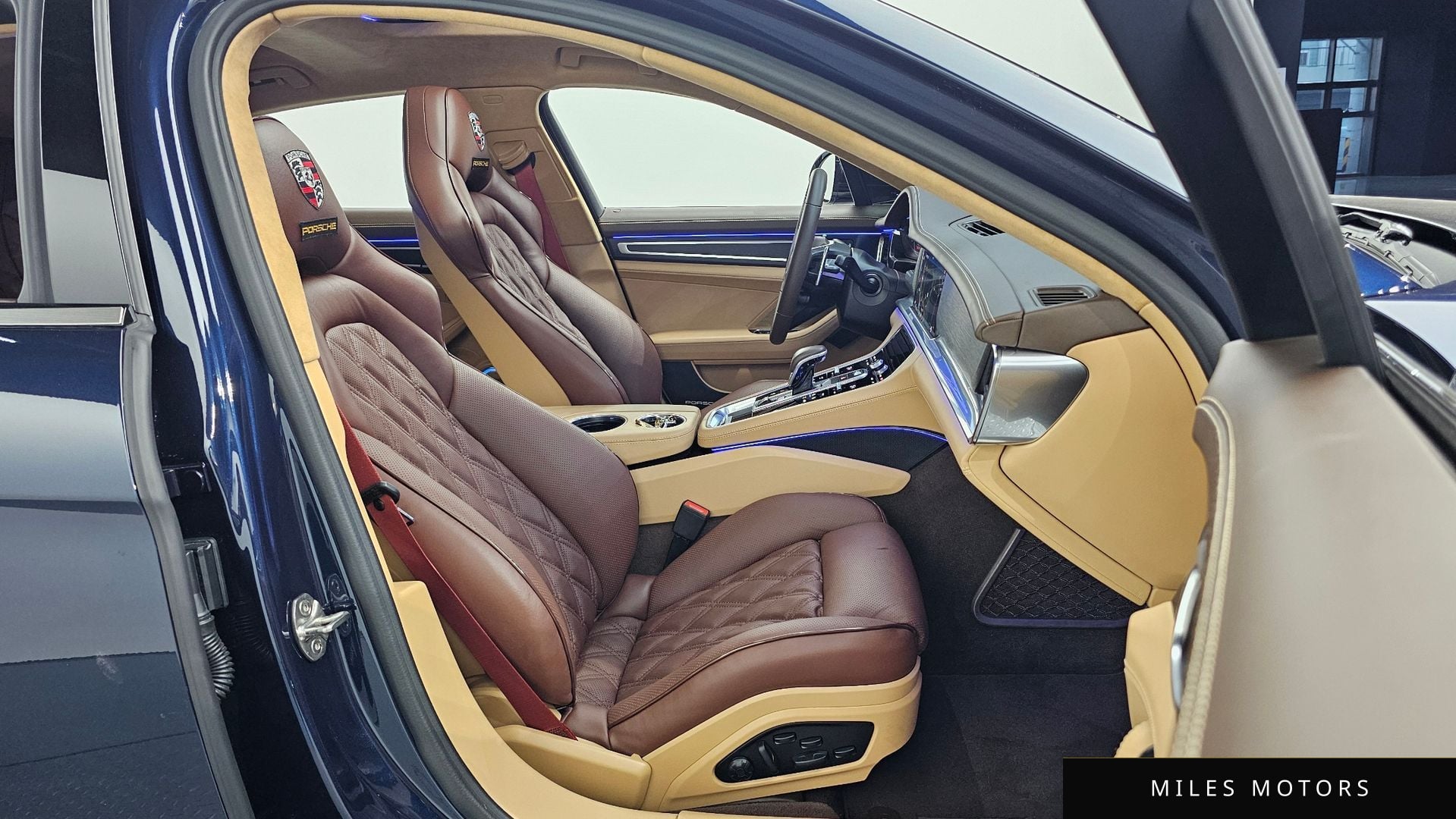 Porsche Panamera 2022 — миниатюра 10