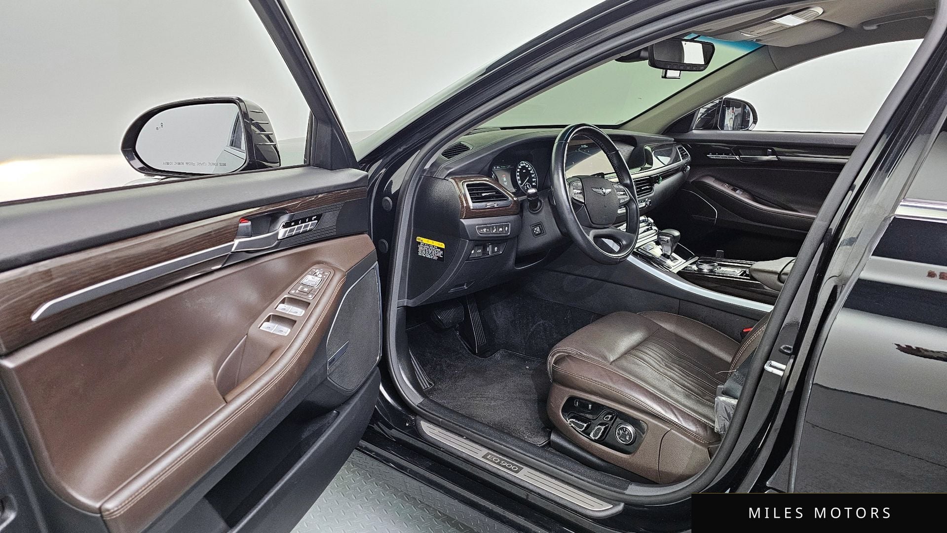 Genesis EQ900 2016 — миниатюра 10