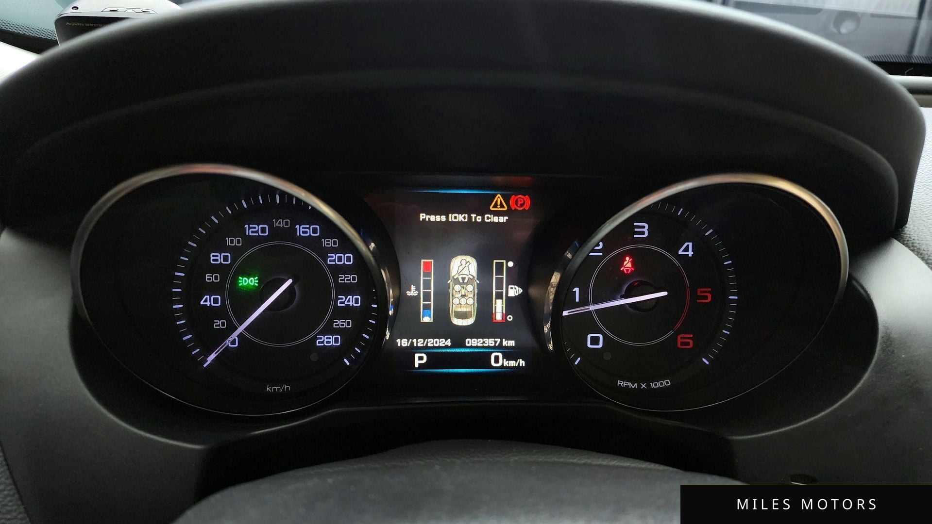 Jaguar XE 2016 — миниатюра 8