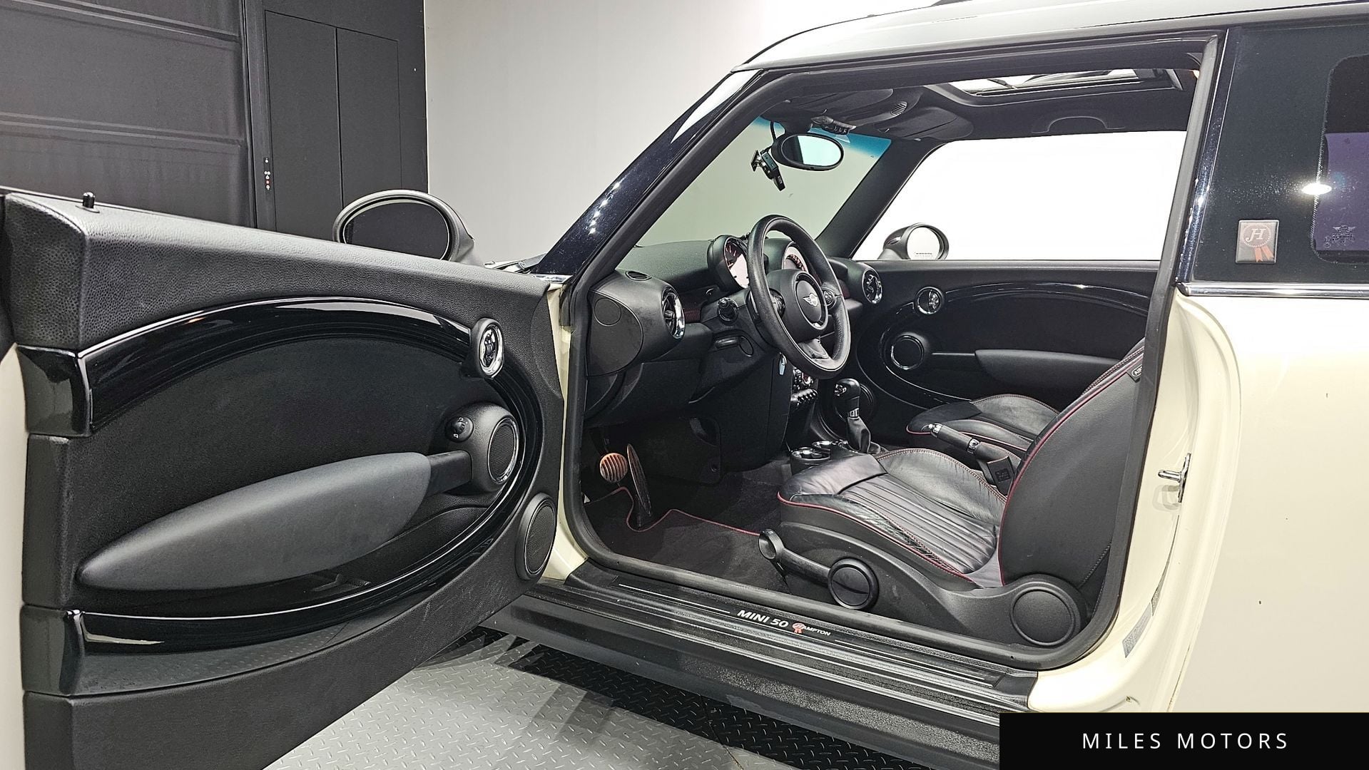 MINI Clubman 2012 — миниатюра 11