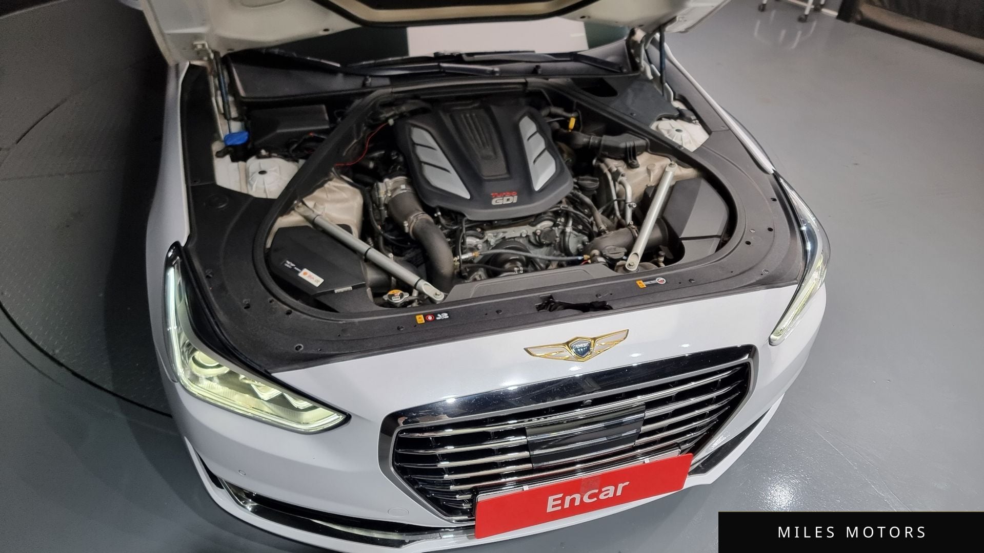 Genesis EQ900 2016 — миниатюра 6