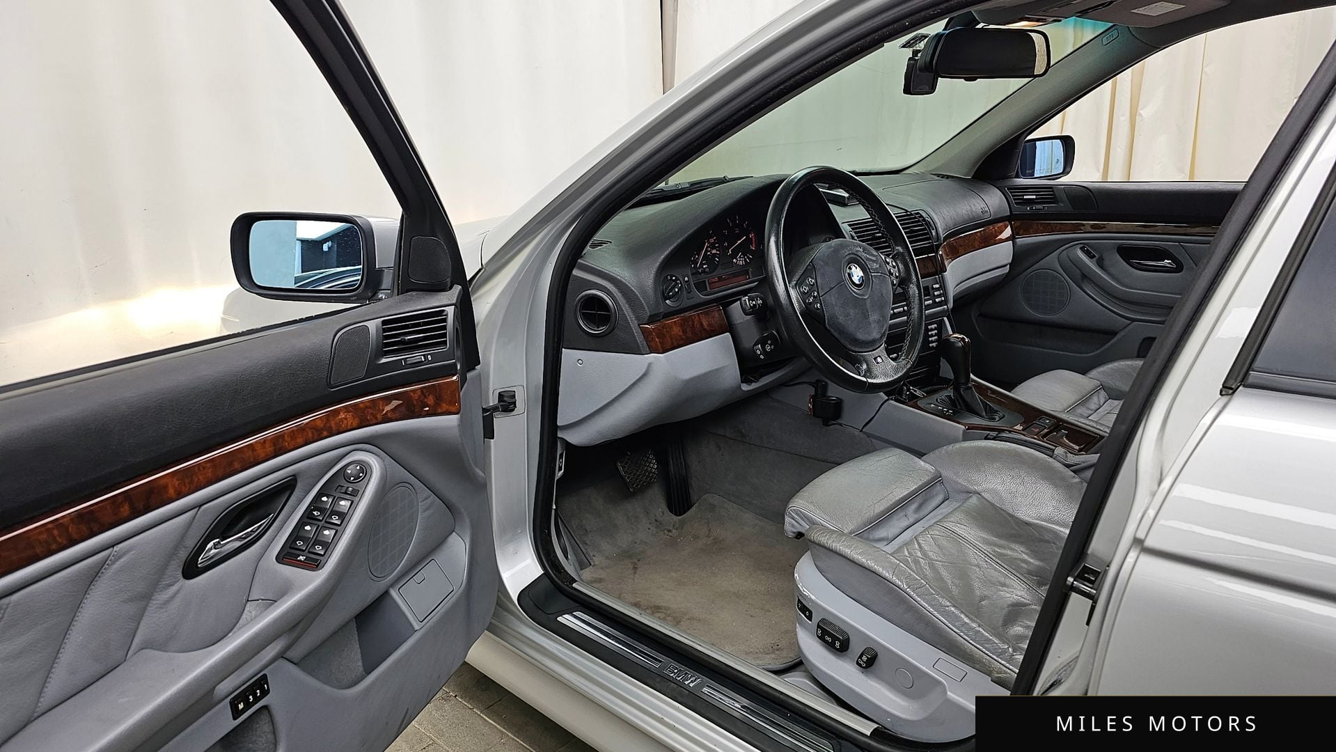 BMW 5 Series 1999 — миниатюра 10