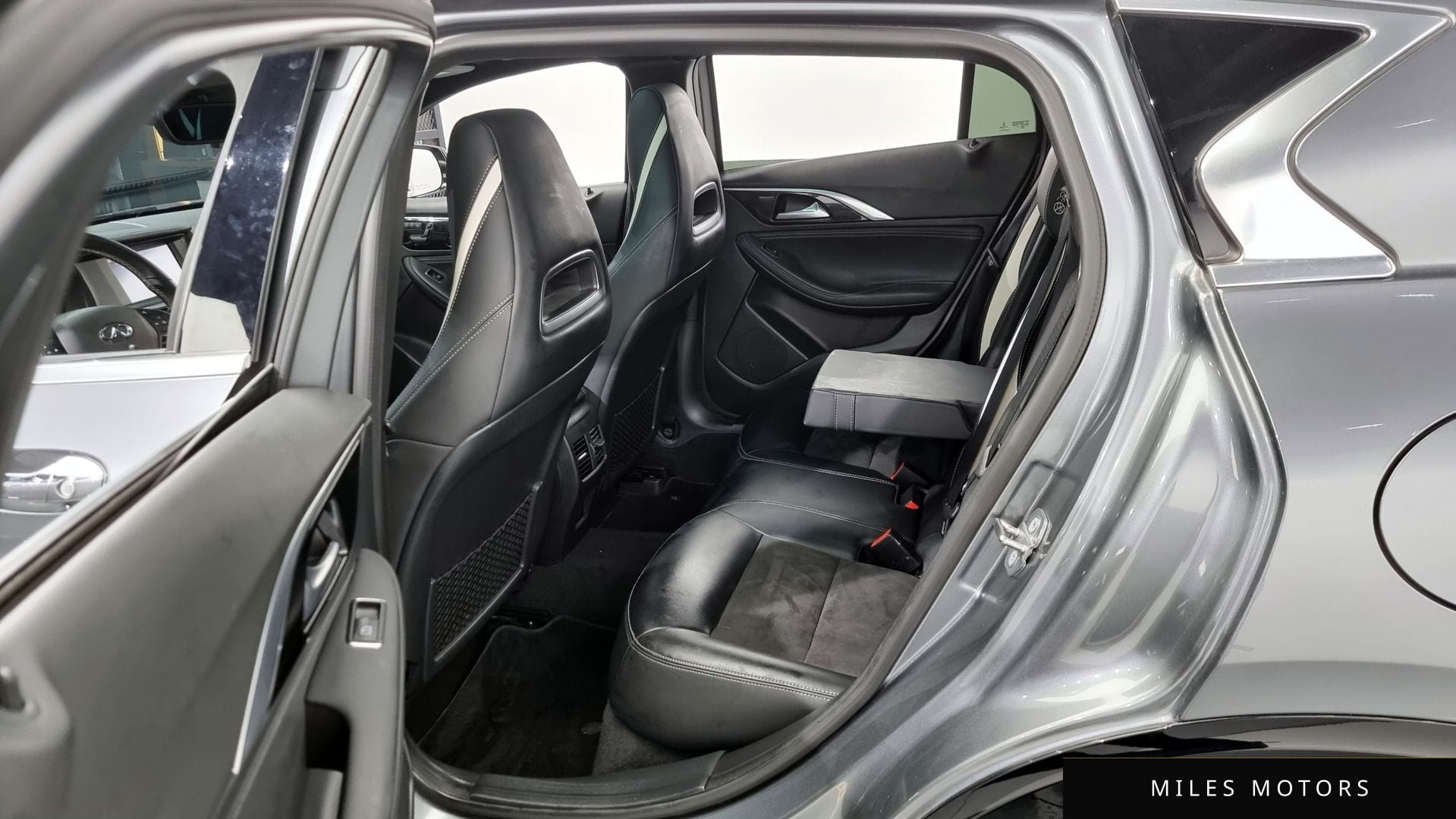Infiniti Q30 2019 — миниатюра 11