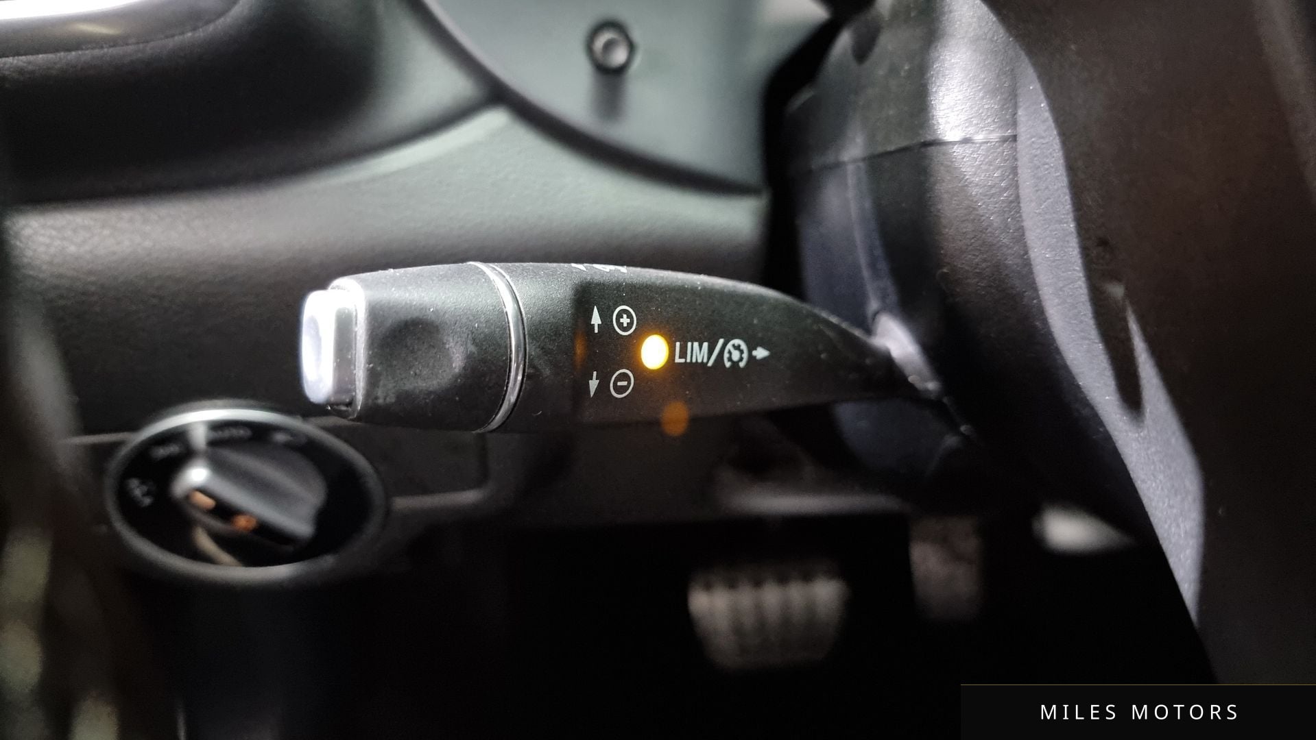 Infiniti Q30 2019 — миниатюра 16