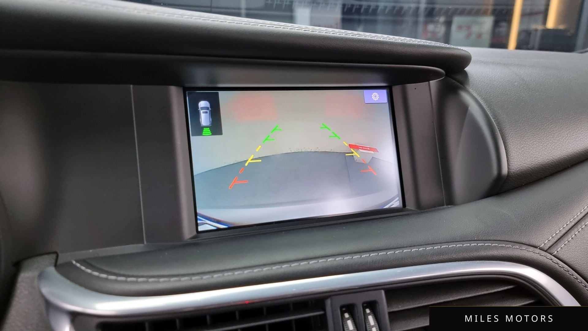 Infiniti Q30 2019 — миниатюра 17