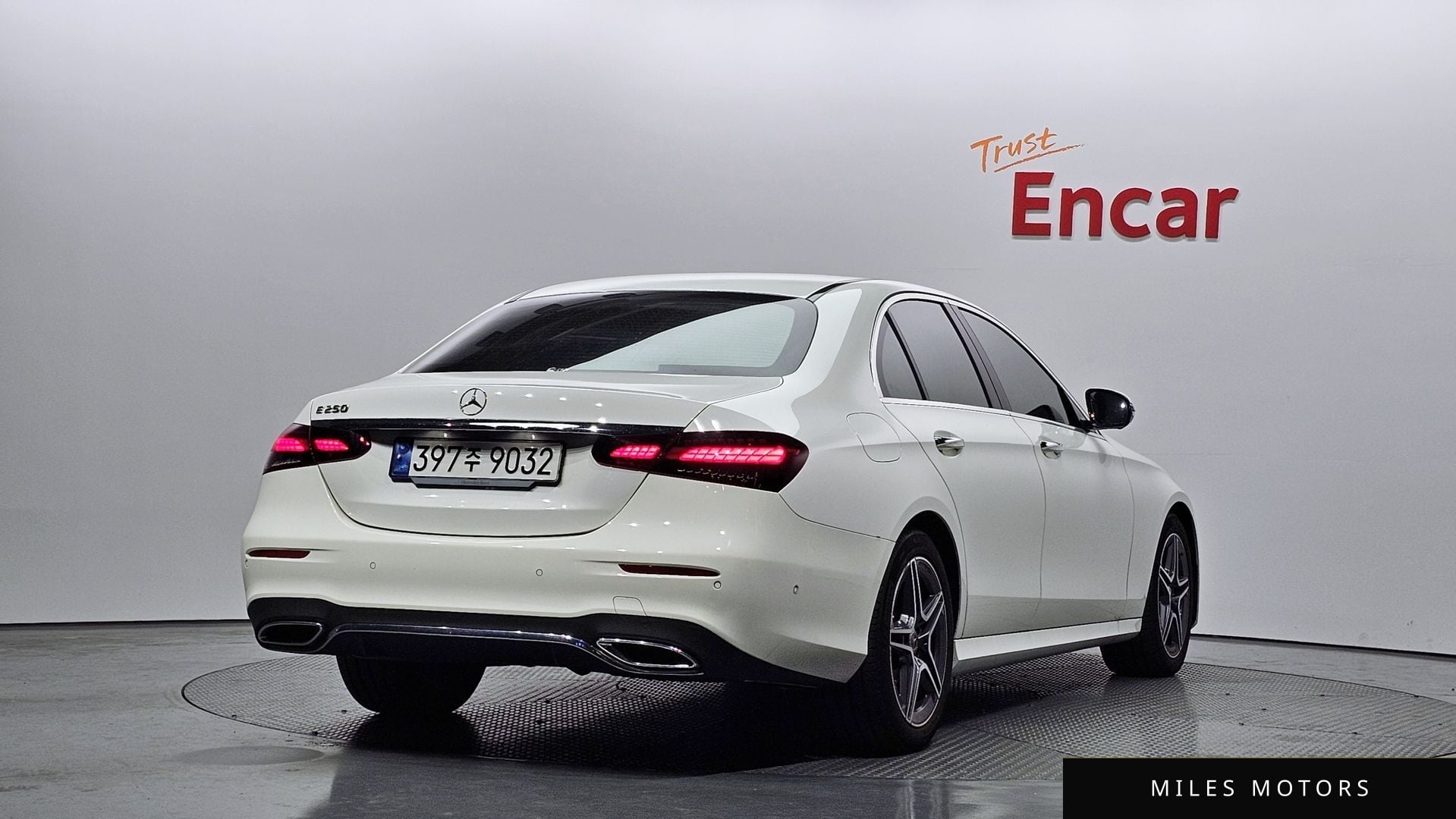 Mercedes-Benz E-클래스 W213 2023 — миниатюра 2