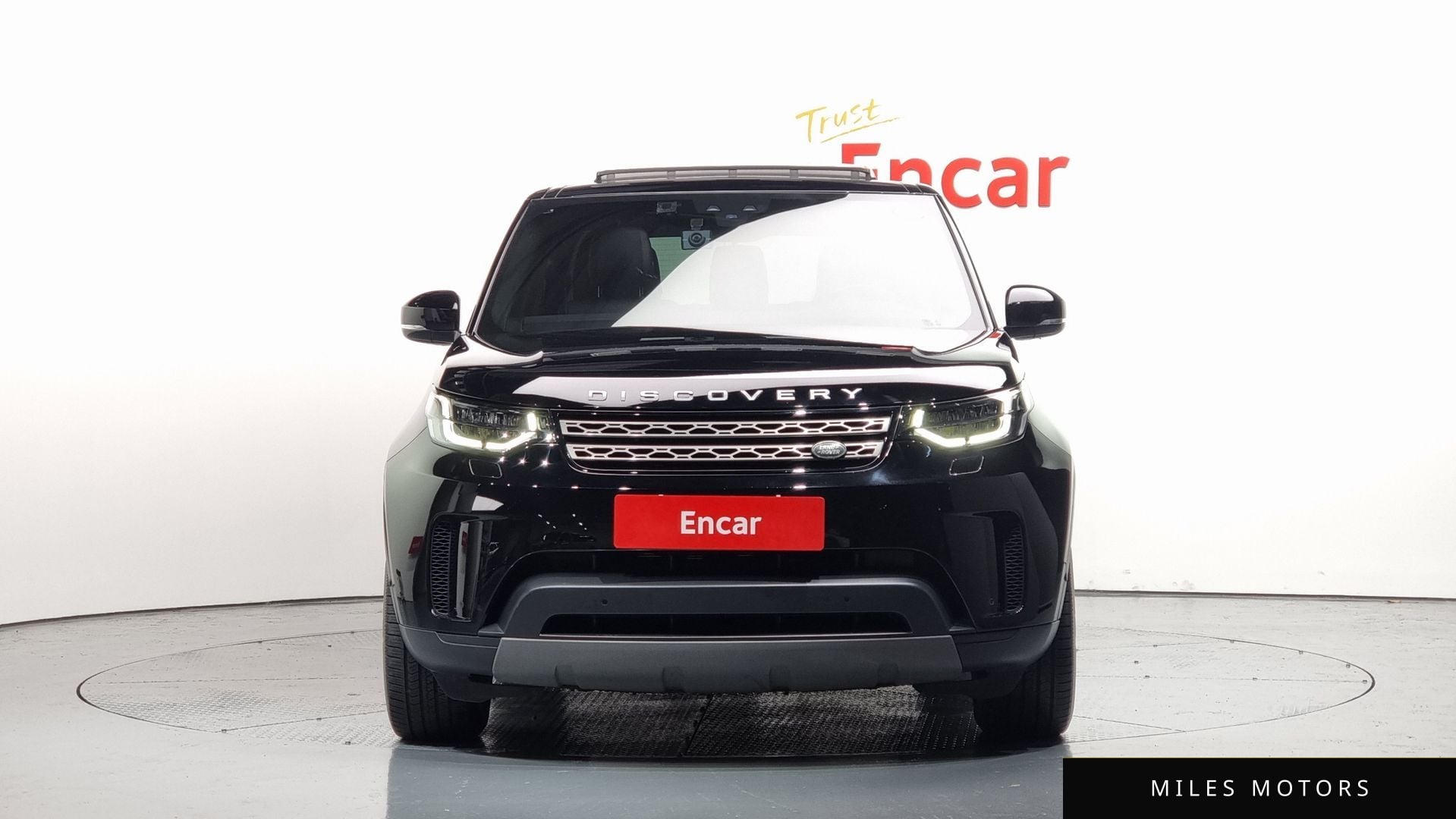 Land Rover Discovery 2019 — миниатюра 3