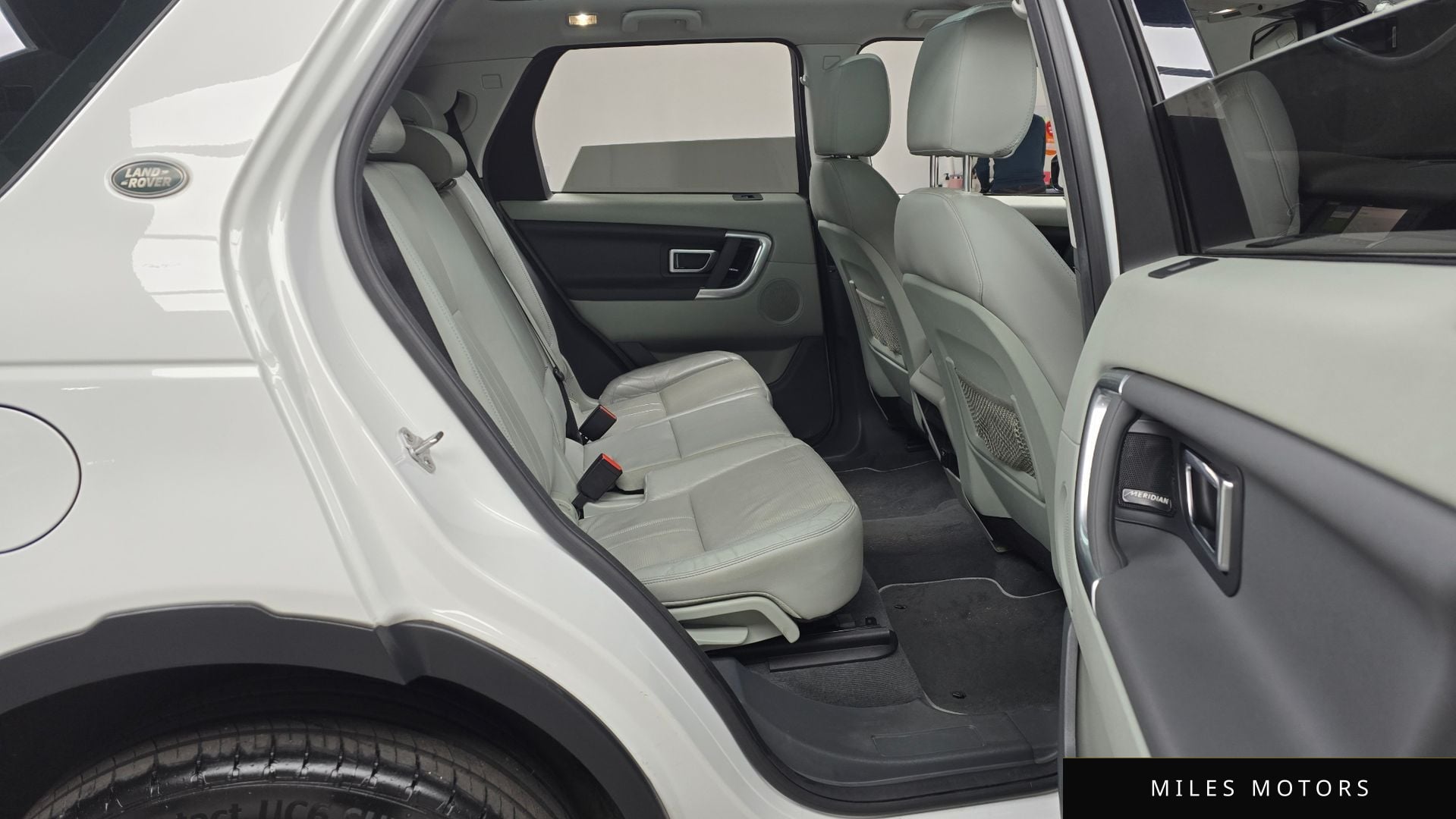 Land Rover Discovery Sport 2018 — миниатюра 12