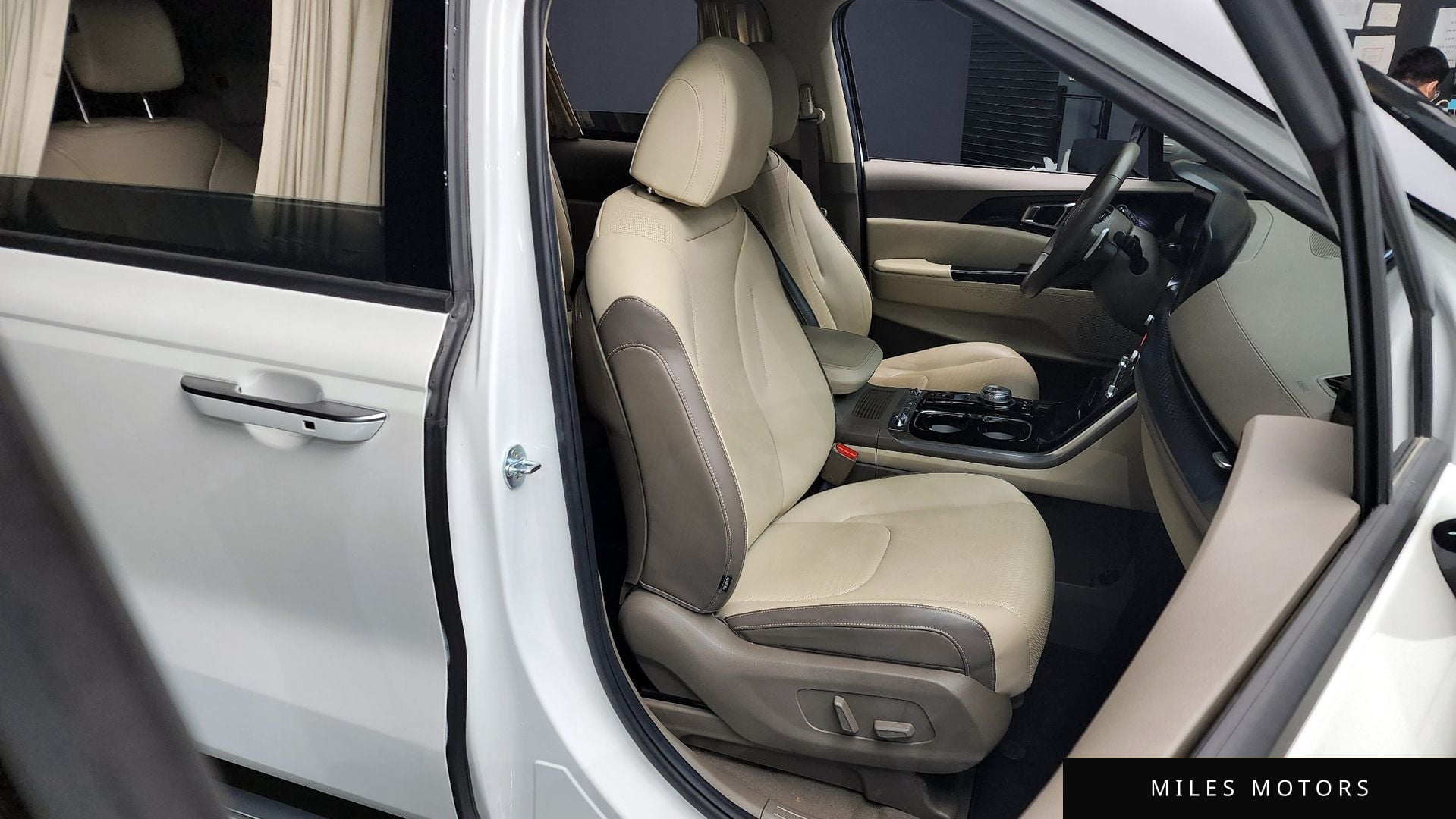 Kia Carnival 2021 — миниатюра 12