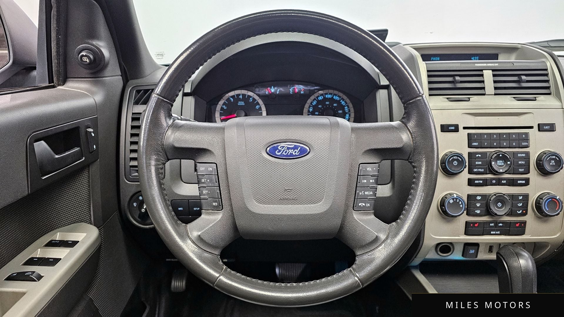 Ford 이스케이프 2011 — миниатюра 13