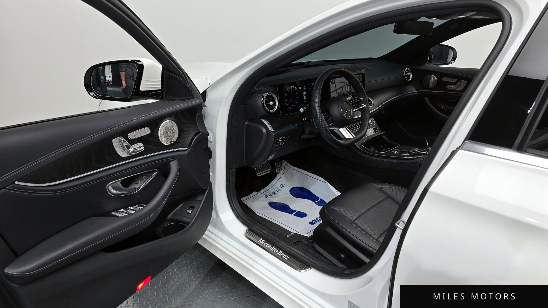 Mercedes-Benz E-Class W213 2023 — миниатюра 10