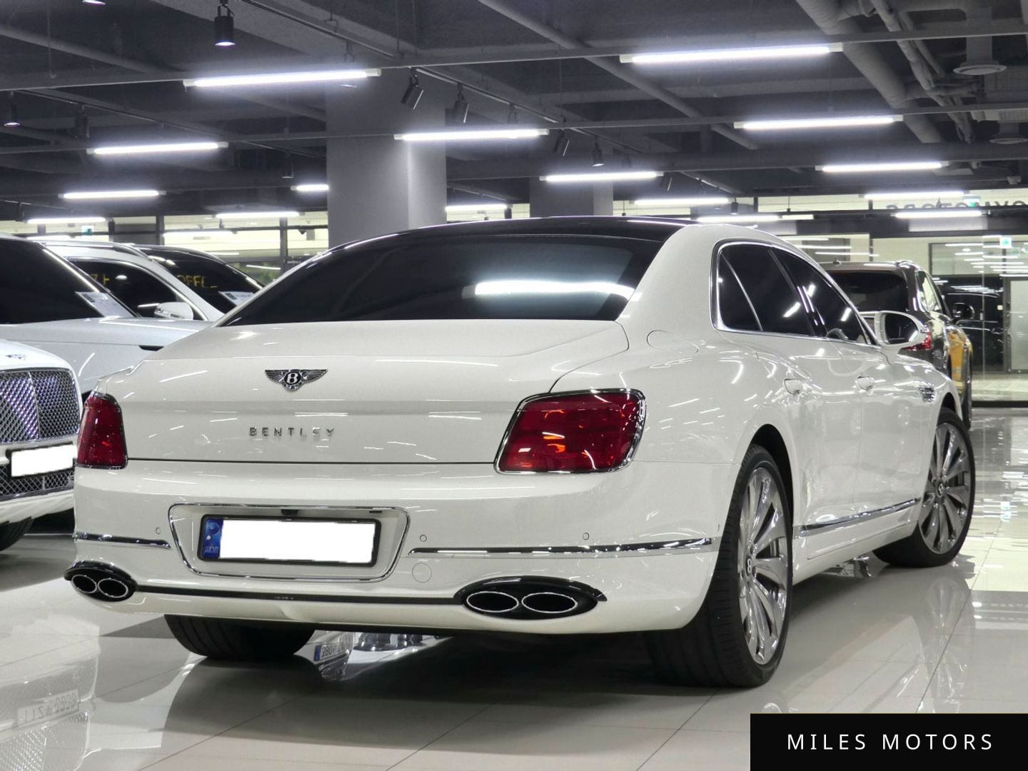 Bentley Flying Spur 2021 — миниатюра 4