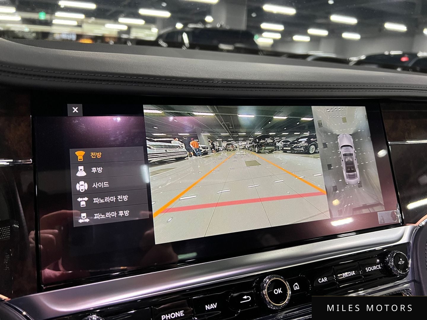Bentley Flying Spur 2021 — миниатюра 8