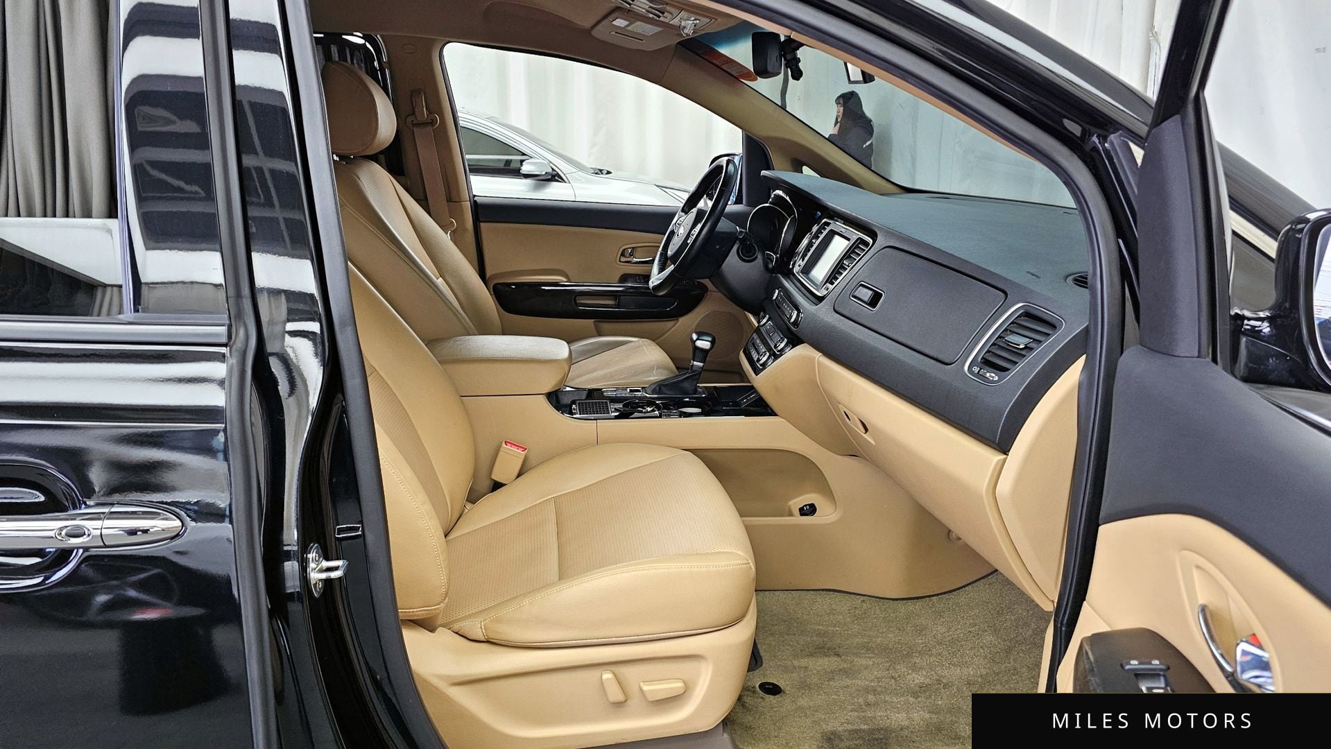 Kia Canival 2020 — миниатюра 11