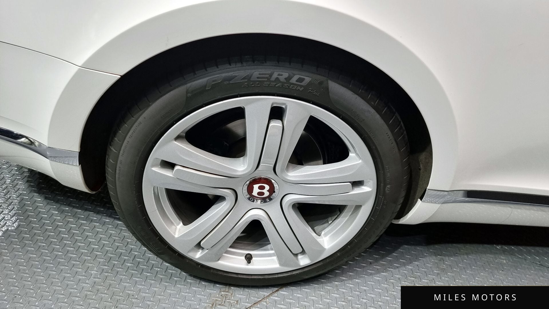 Bentley 컨티넨탈 GT 2013 — миниатюра 5