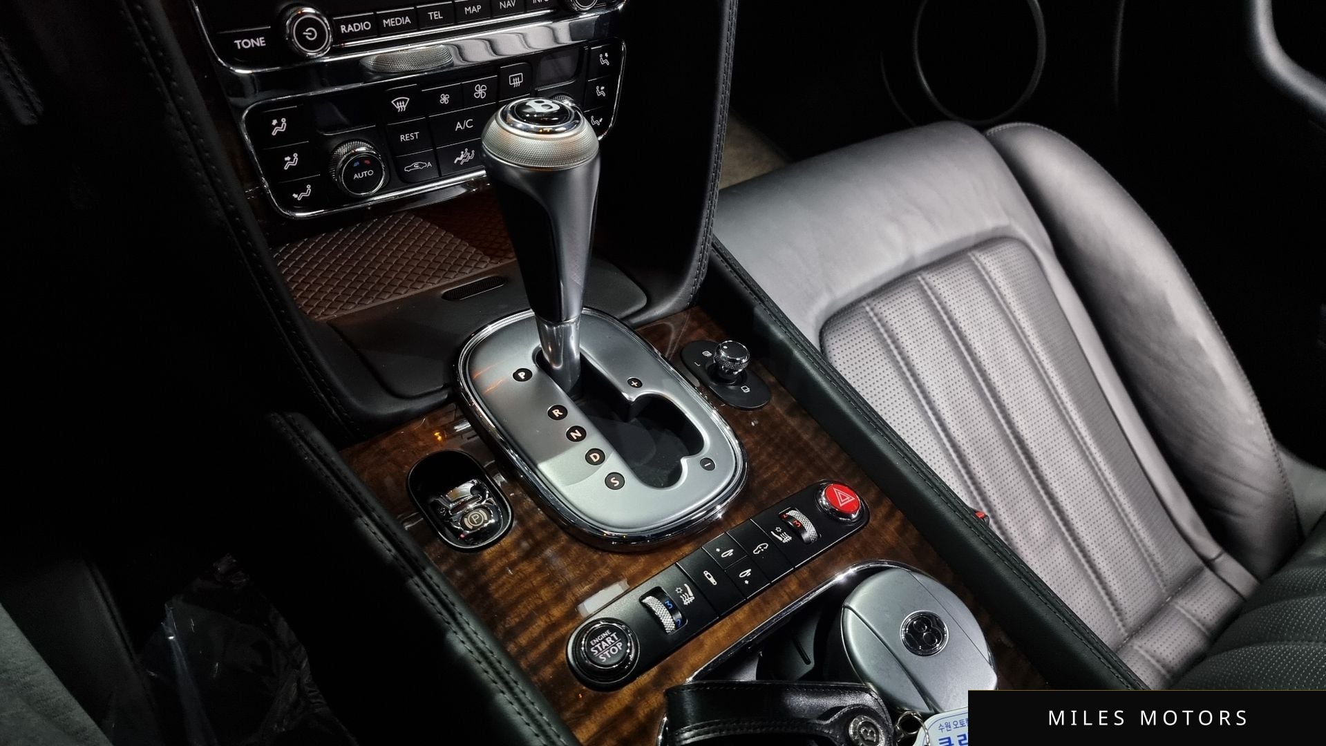 Bentley 컨티넨탈 GT 2013 — миниатюра 8