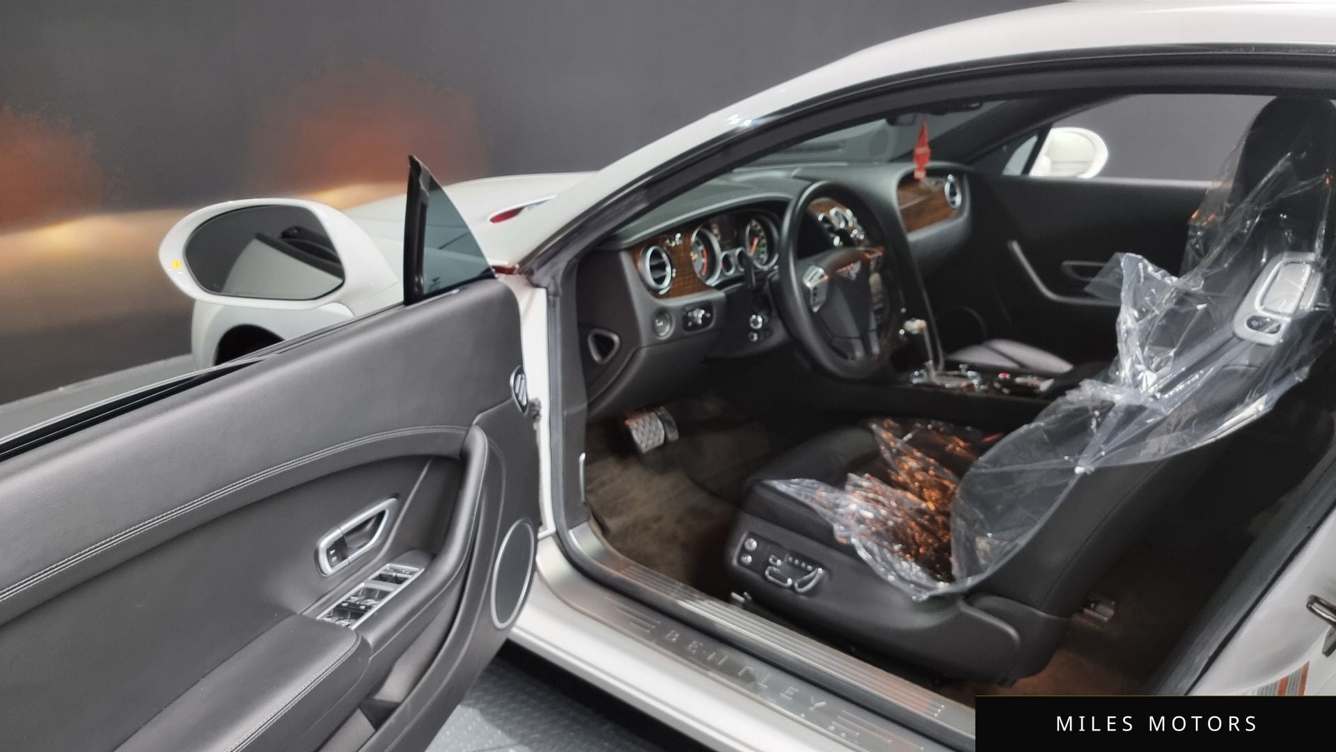 Bentley 컨티넨탈 GT 2013 — миниатюра 9