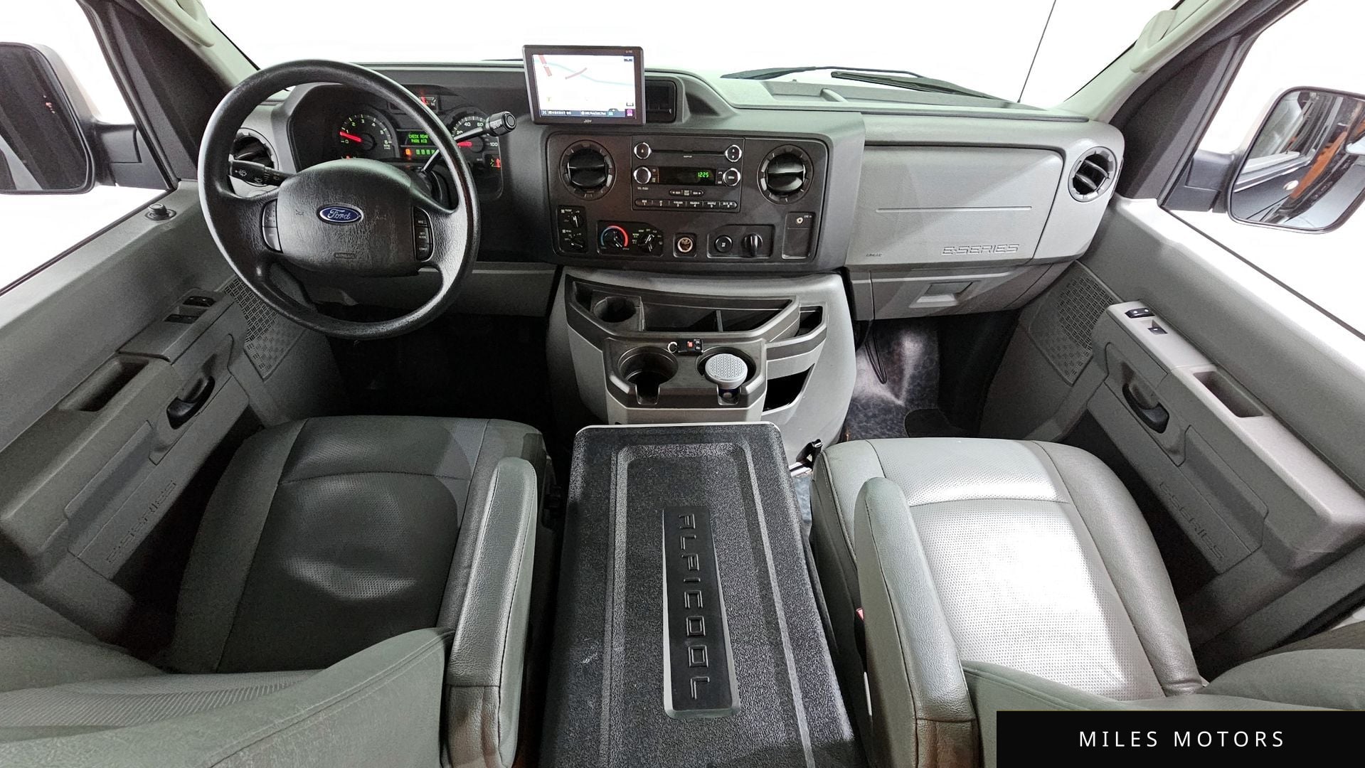 Ford E-Series 2012 — миниатюра 7