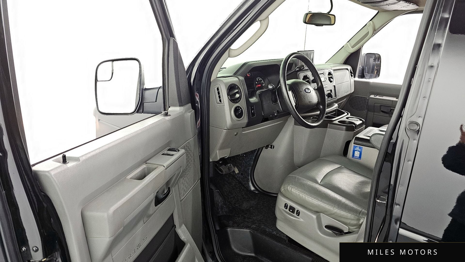 Ford E-Series 2012 — миниатюра 10