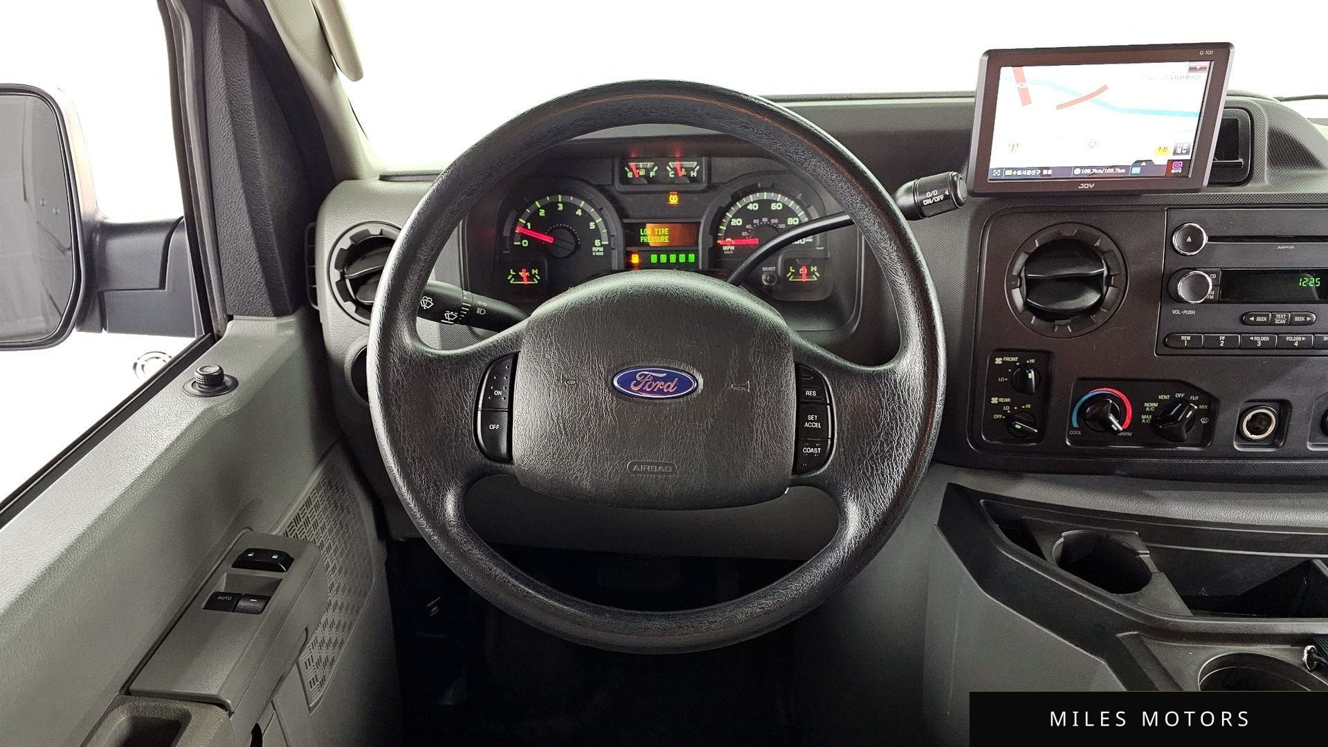 Ford E-Series 2012 — миниатюра 13