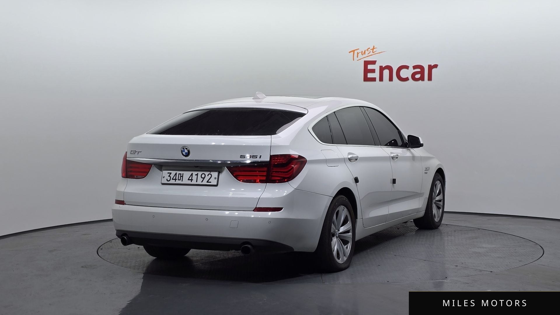 BMW 5 Series GT (F07) 2011 — миниатюра 2