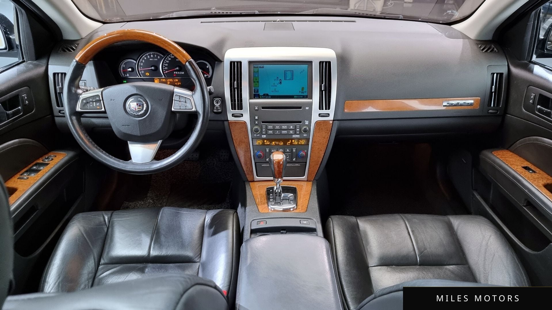 Cadillac STS 2011 — миниатюра 7
