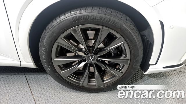 Лексус RX500h 2023 — миниатюра 5
