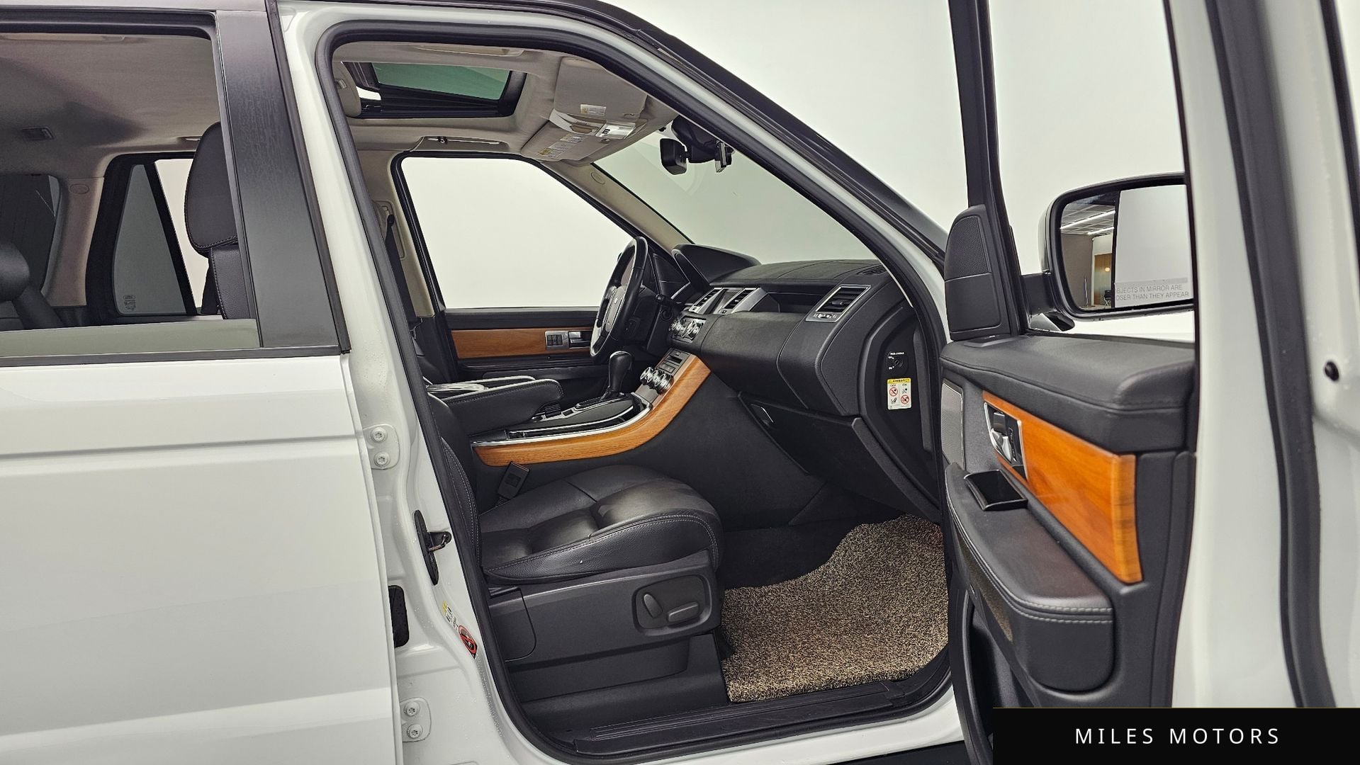 Land Rover Range Rover Sport 2011 — миниатюра 11