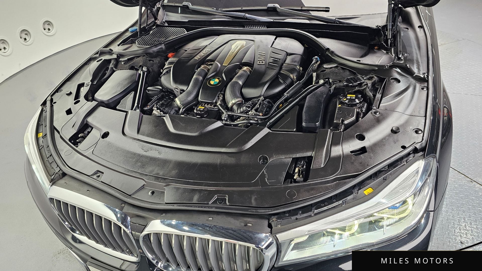 BMW 7 Series (G11) 2016 — миниатюра 6