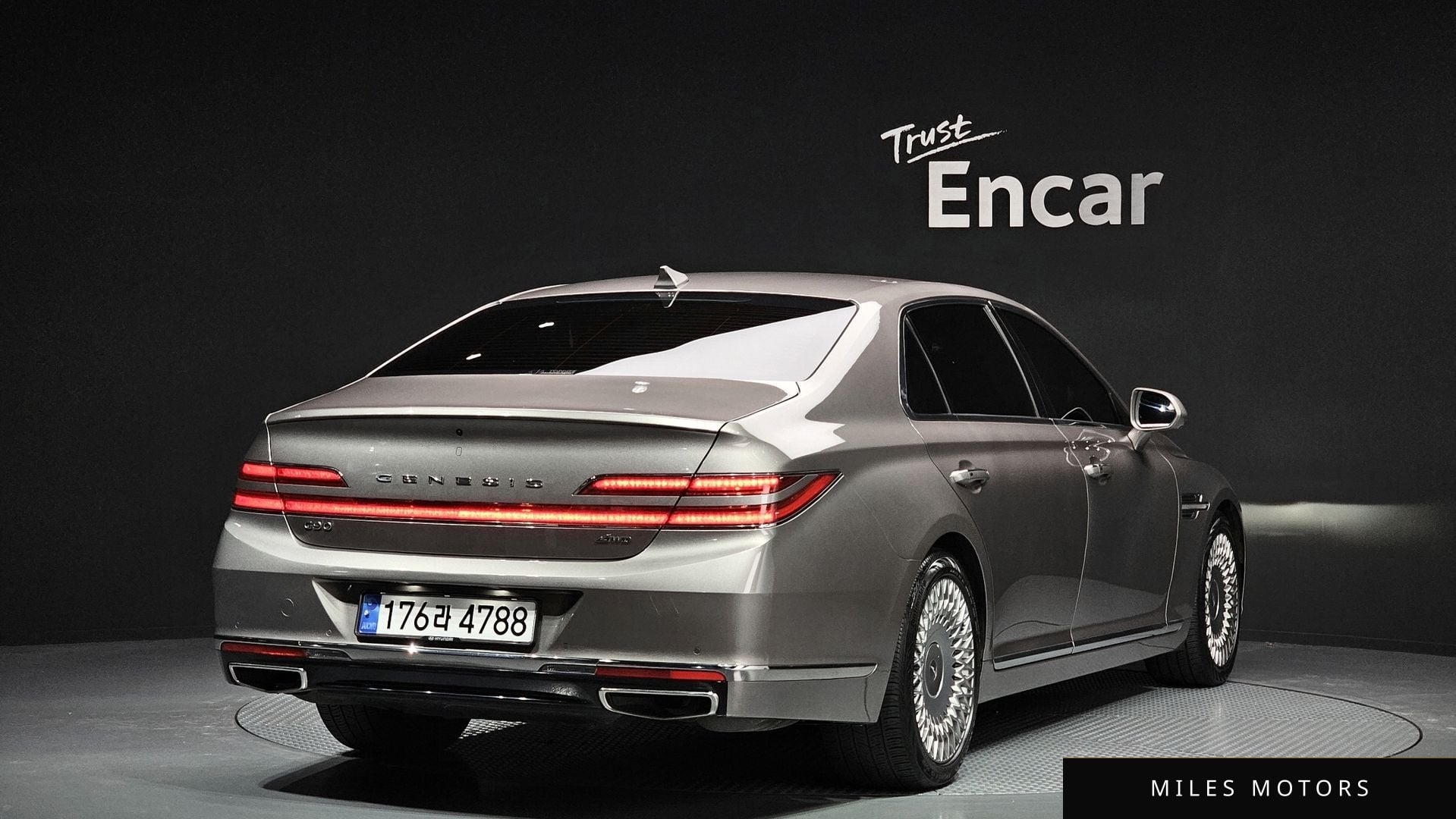Genesis G90 2021 — миниатюра 2