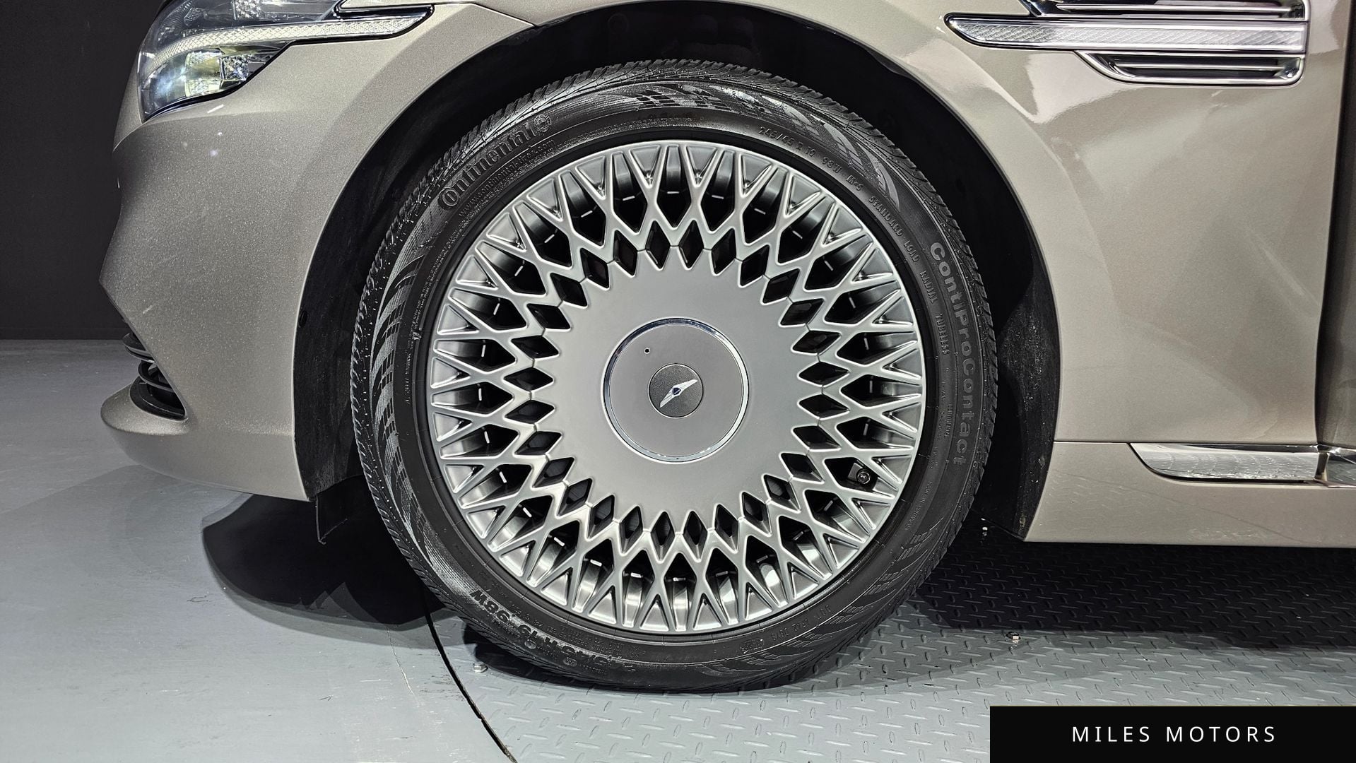 Genesis G90 2021 — миниатюра 5