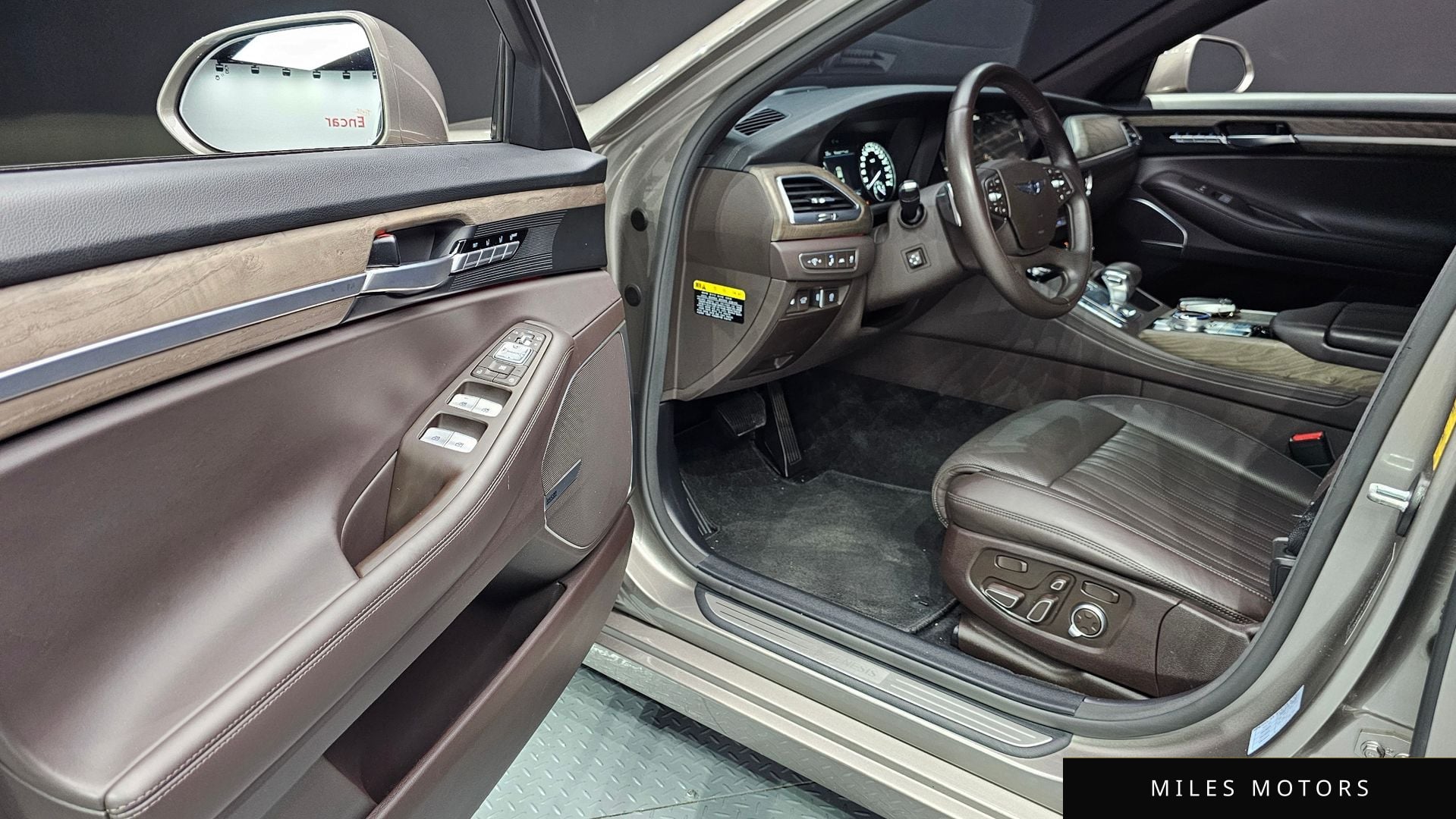 Genesis G90 2021 — миниатюра 11