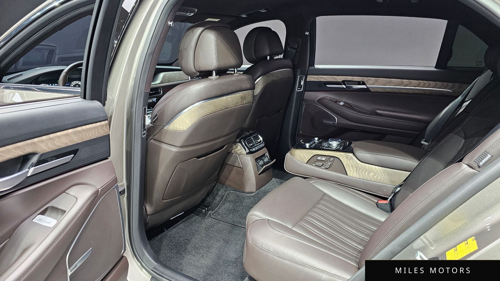 Genesis G90 2021 — миниатюра 12
