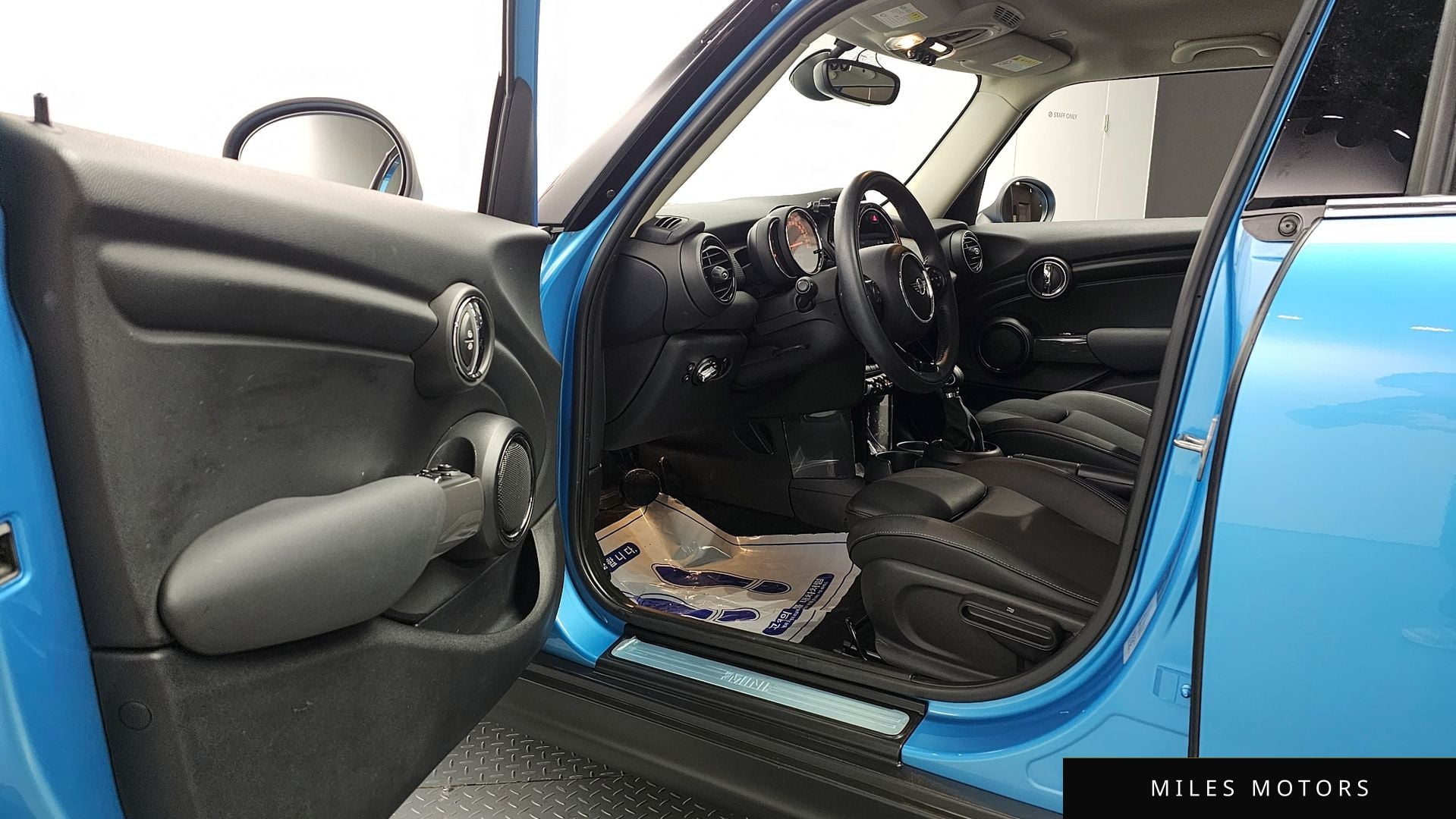 MINI Cooper 2019 — миниатюра 10